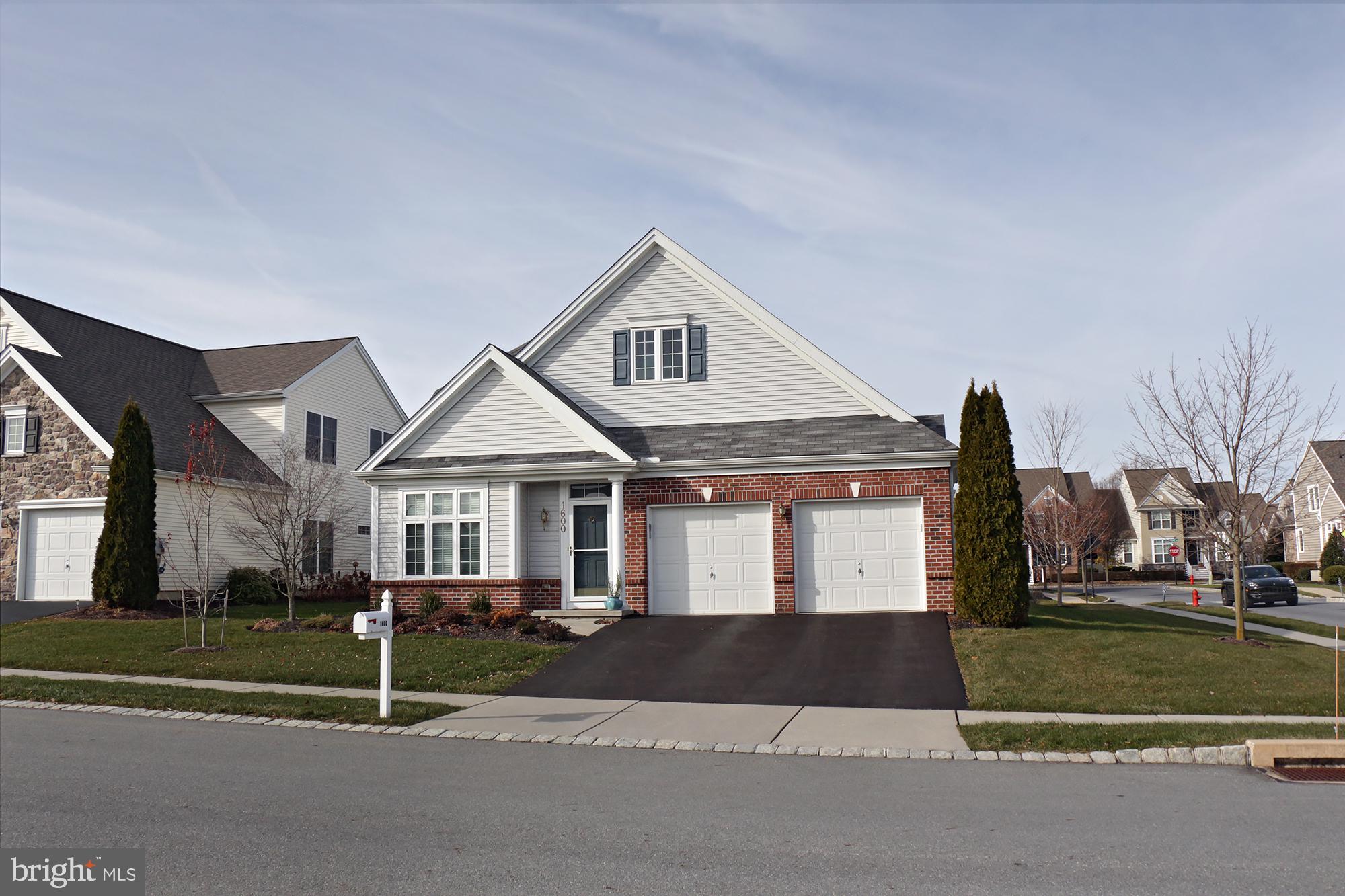 VILLAGE GRANDE AT MILLERS RUN - Residential