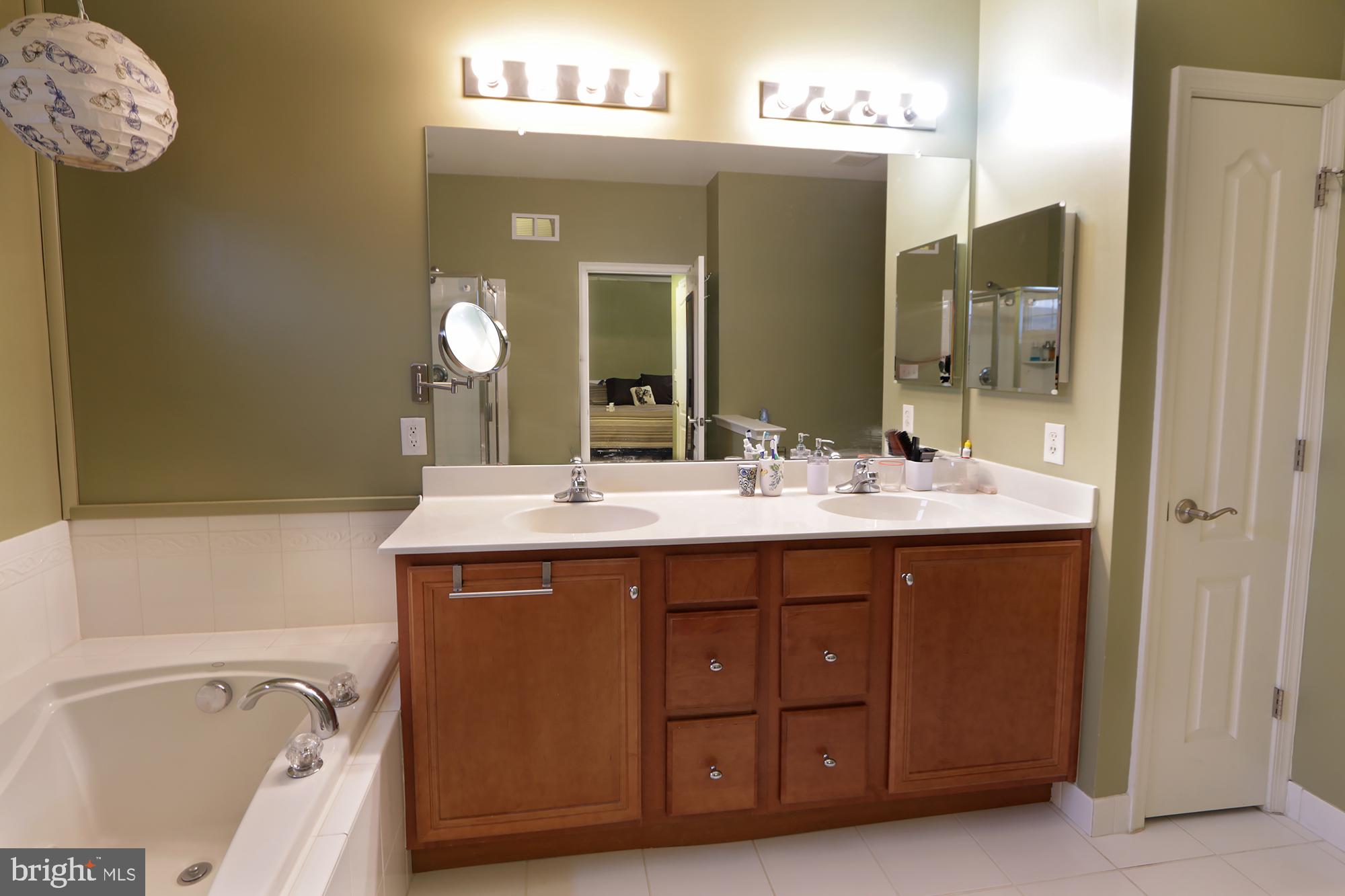 VILLAGE GRANDE AT MILLERS RUN - Residential