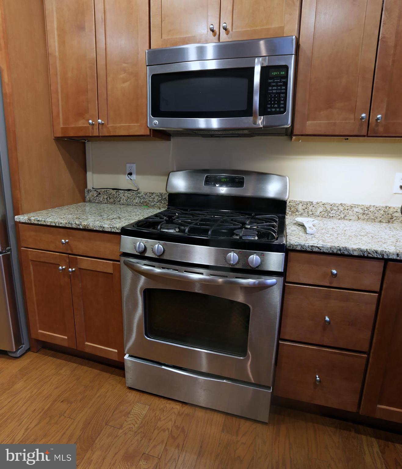 VILLAGE GRANDE AT MILLERS RUN - Residential