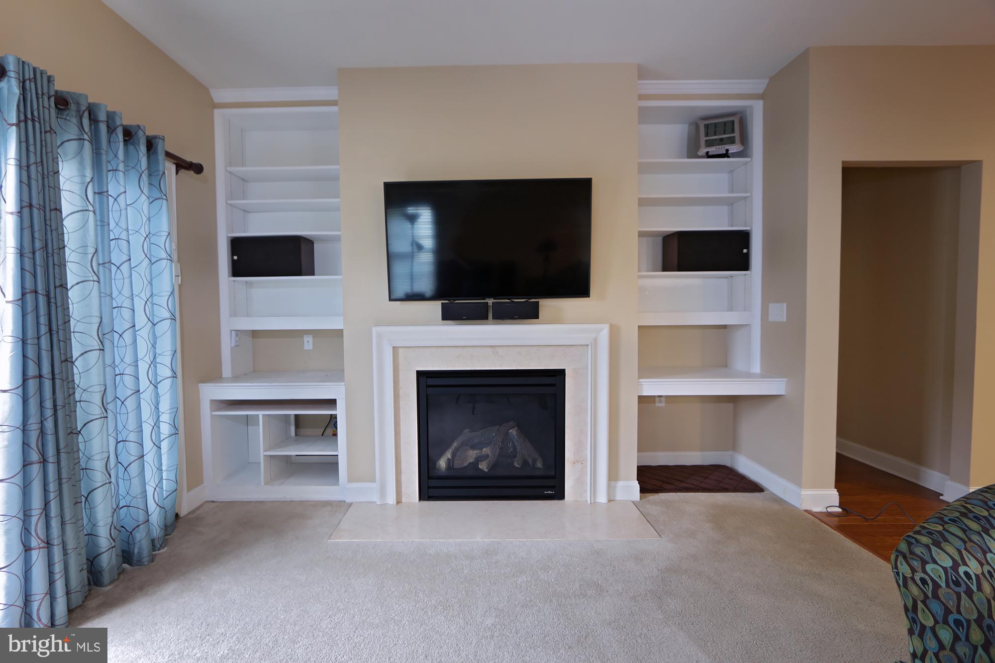 VILLAGE GRANDE AT MILLERS RUN - Residential