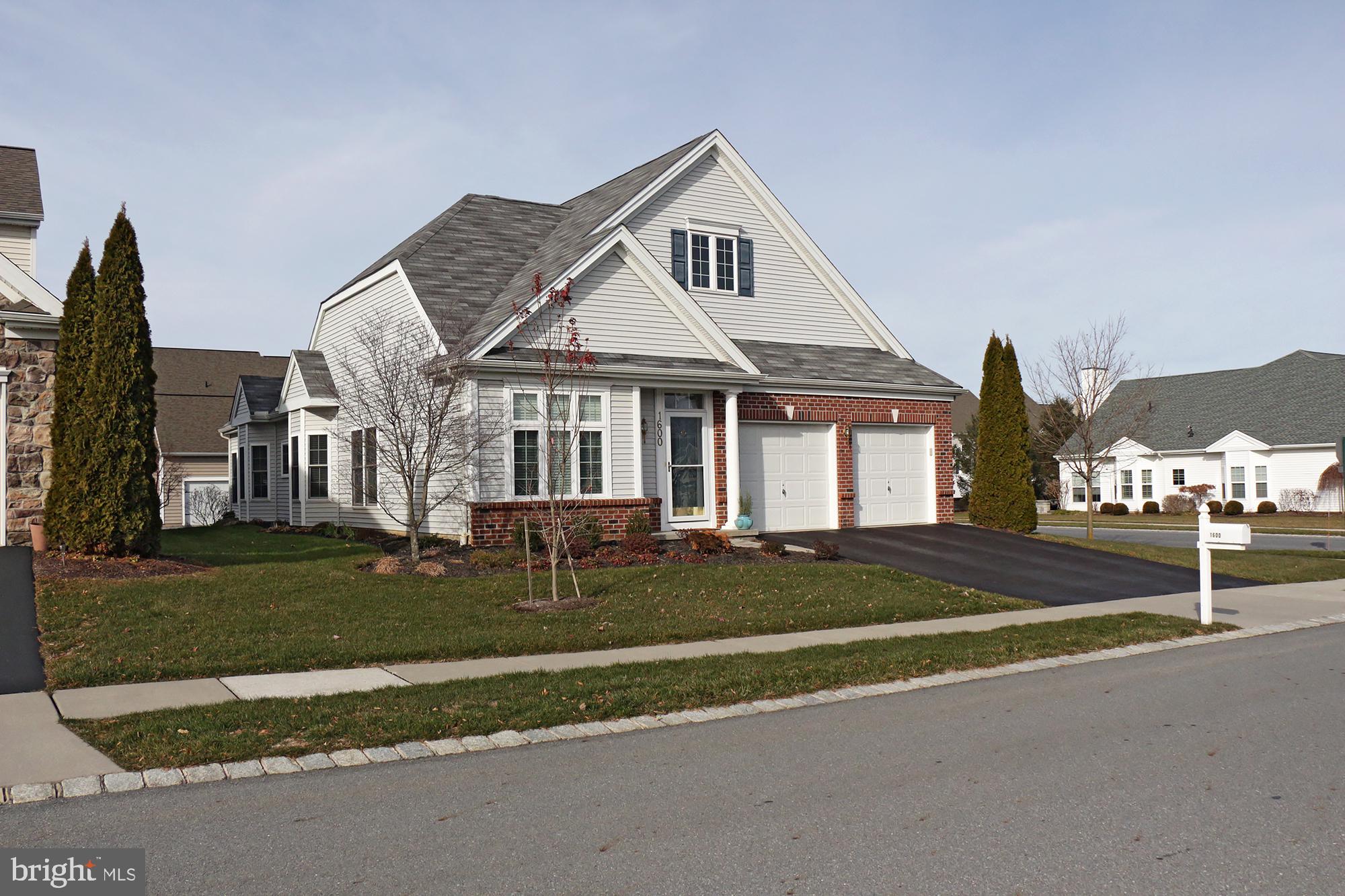 VILLAGE GRANDE AT MILLERS RUN - Residential