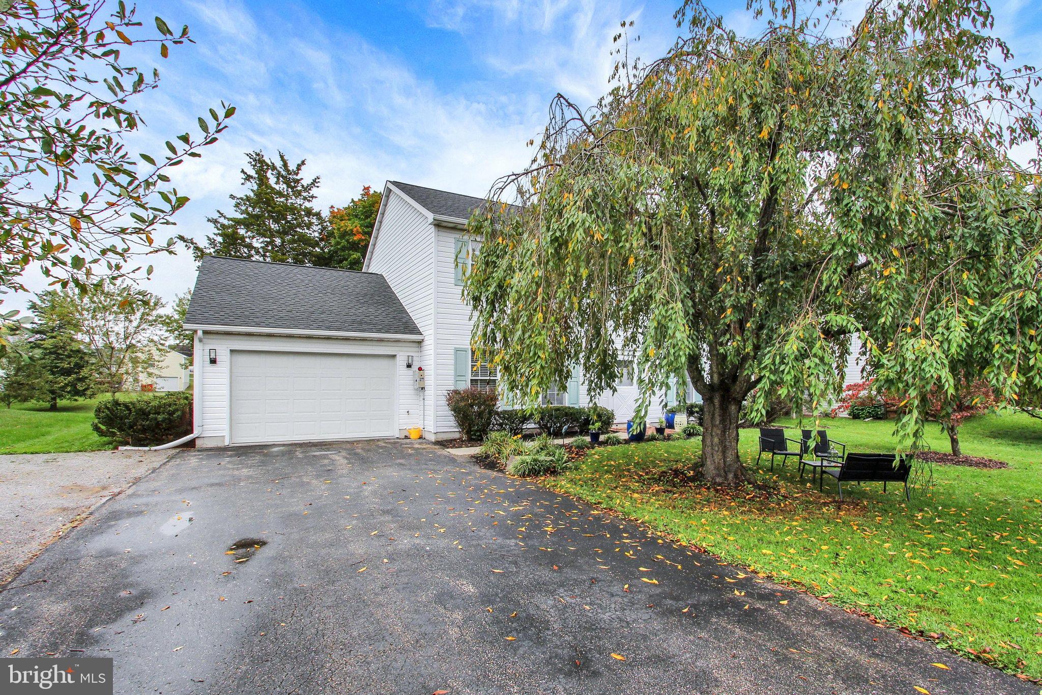 871 SHERMAN DRIVE