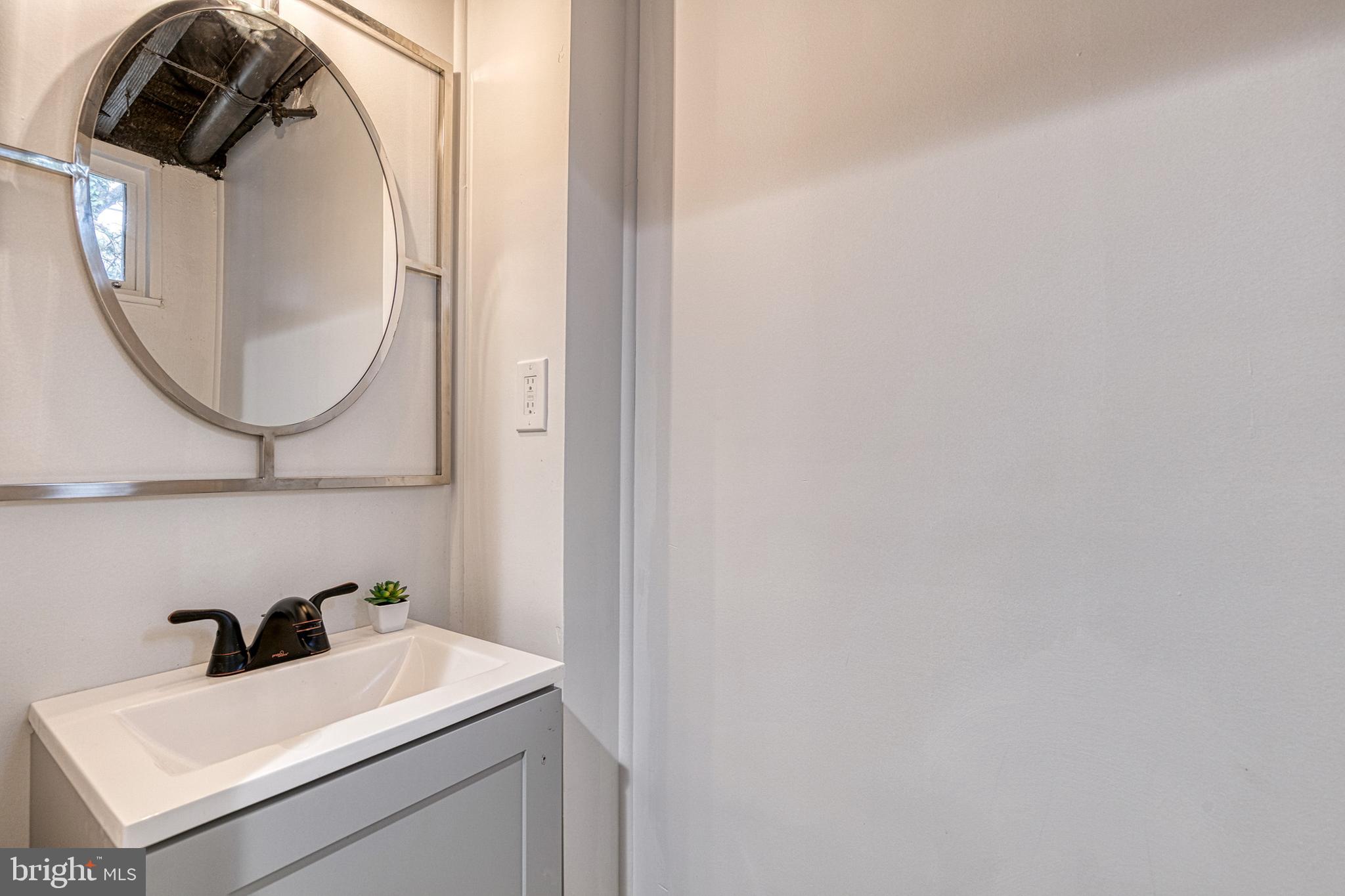 RODGERS FORGE - Residential Lease