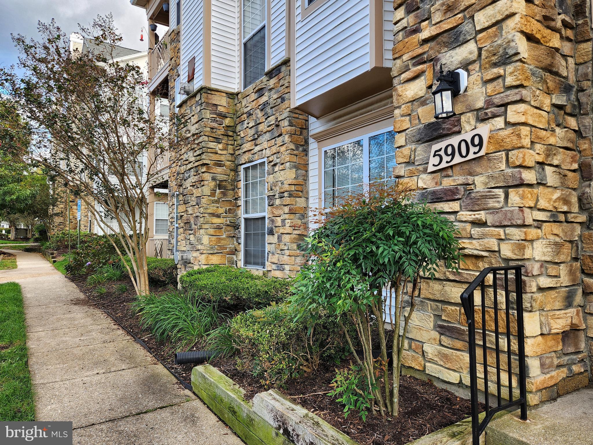 5909 FOUNDERS HILL DRIVE 101