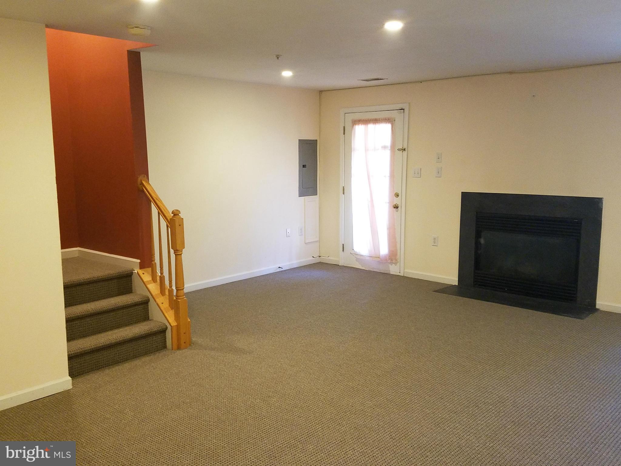 FOUNTAIN HILLS - Residential Lease