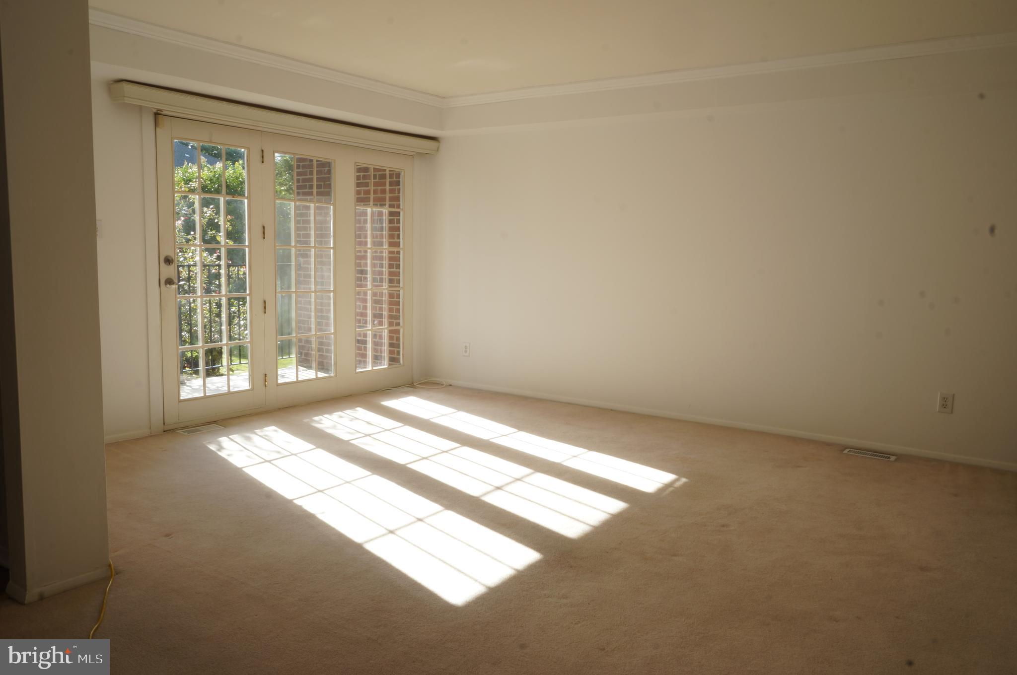 VILLAGES AT HOMELAND - Residential Lease