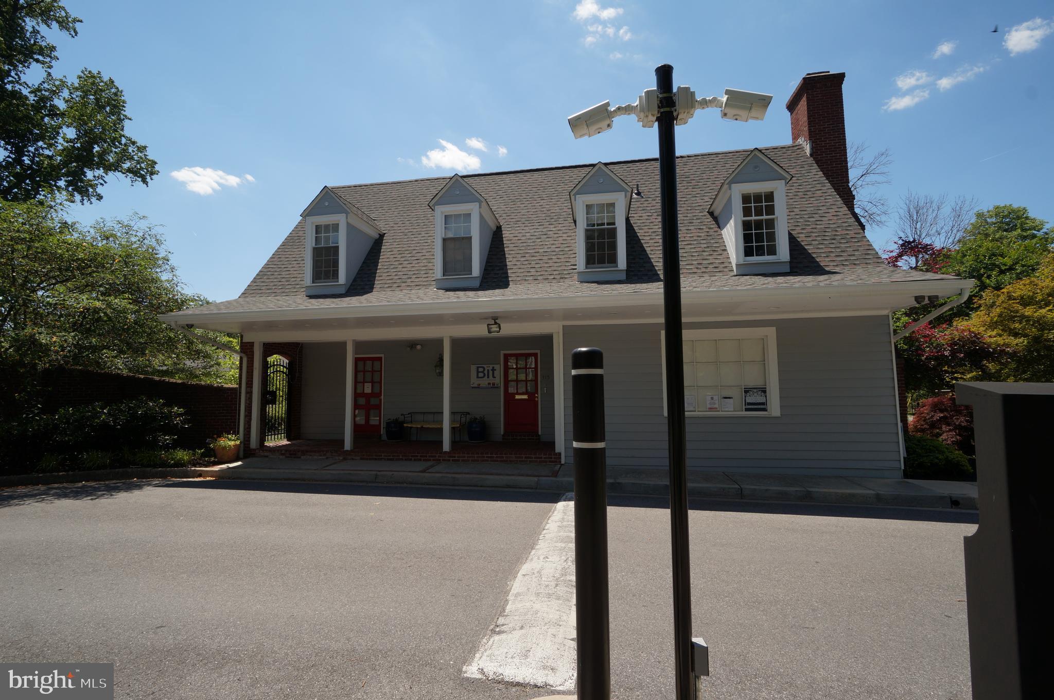 VILLAGES AT HOMELAND - Residential Lease