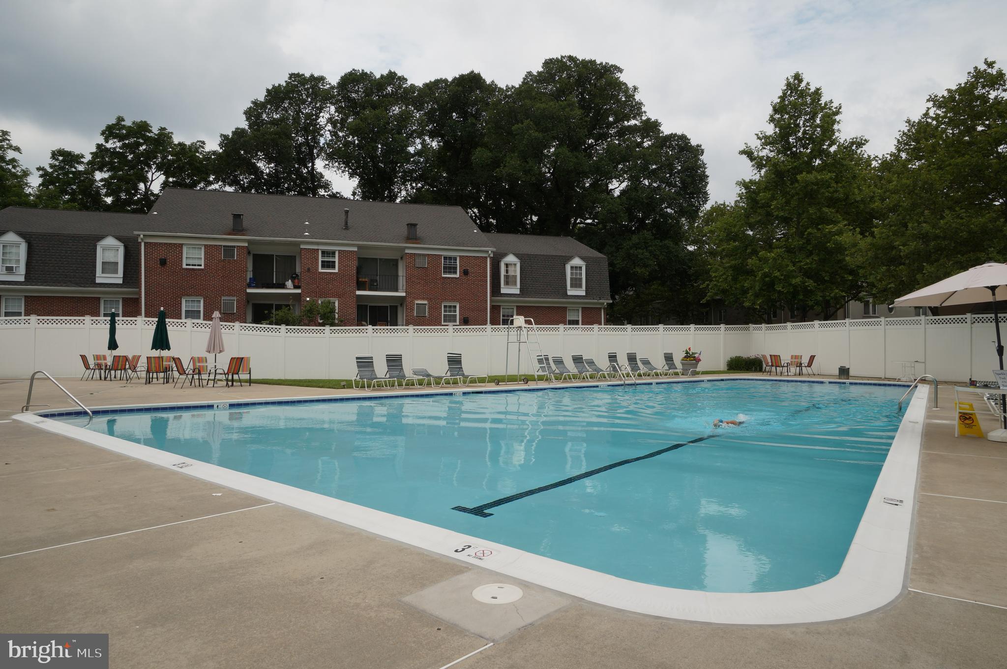 VILLAGES AT HOMELAND - Residential Lease