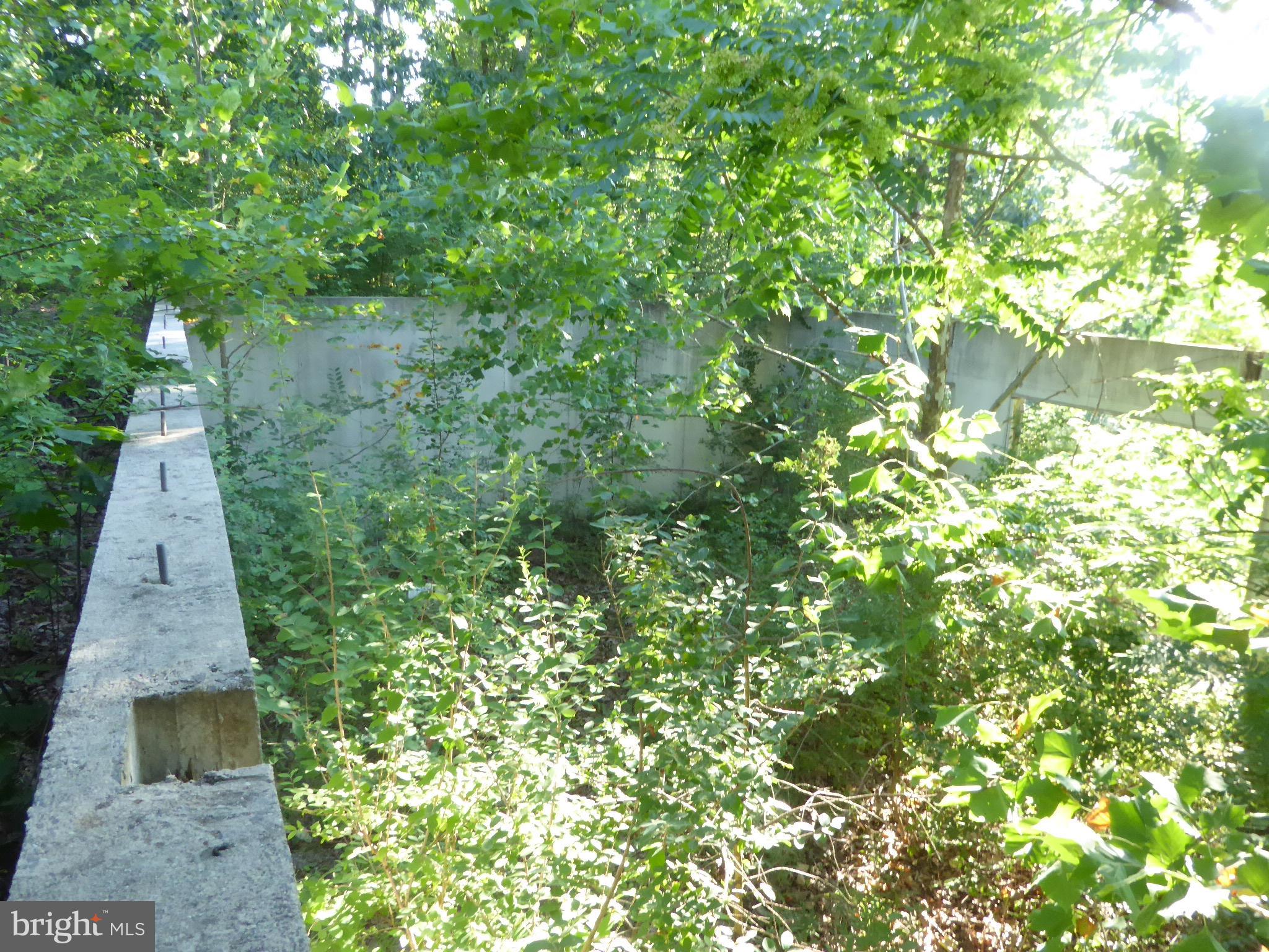 SUNRISE HEIGHTS - Land