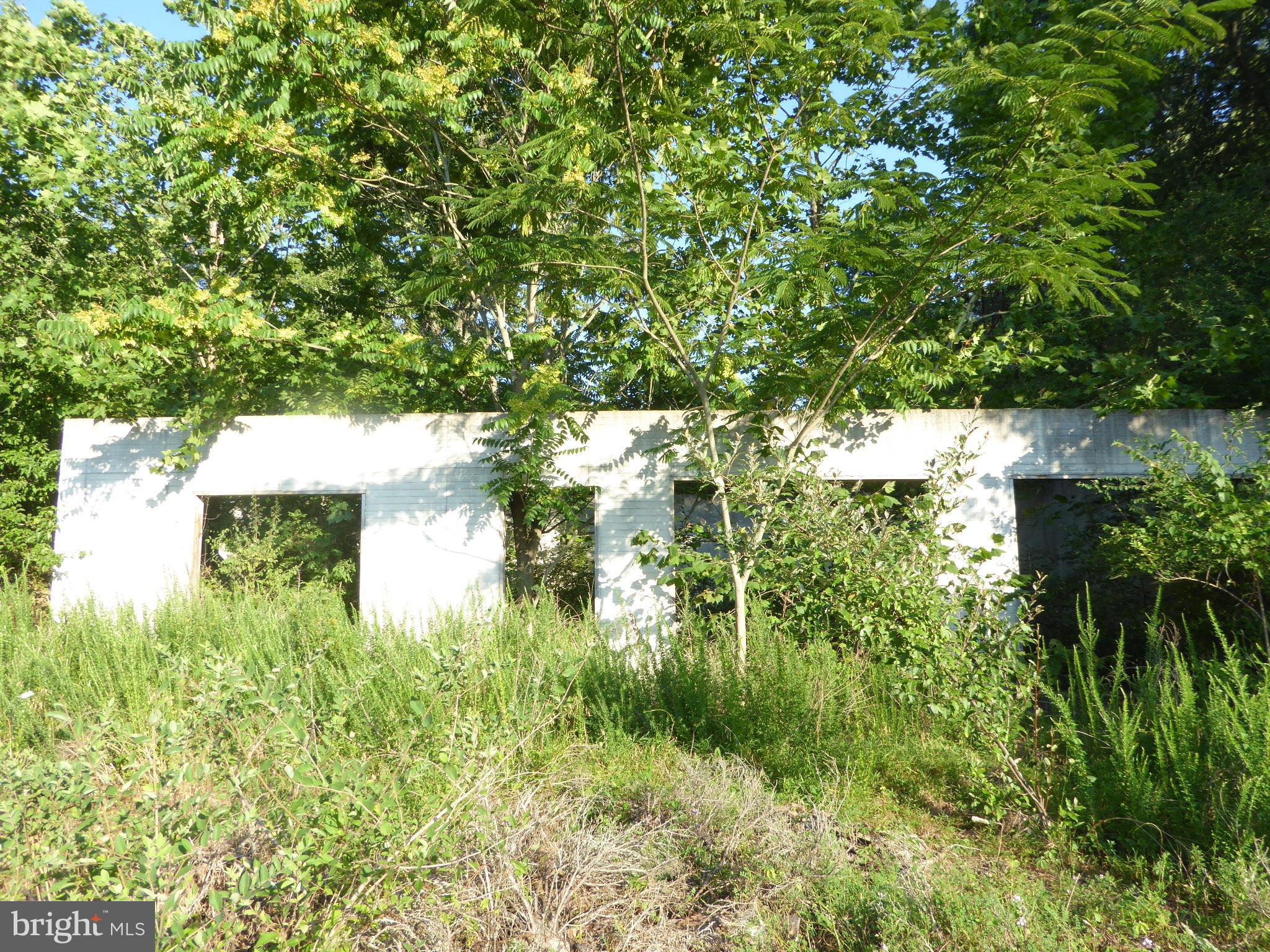 SUNRISE HEIGHTS - Land