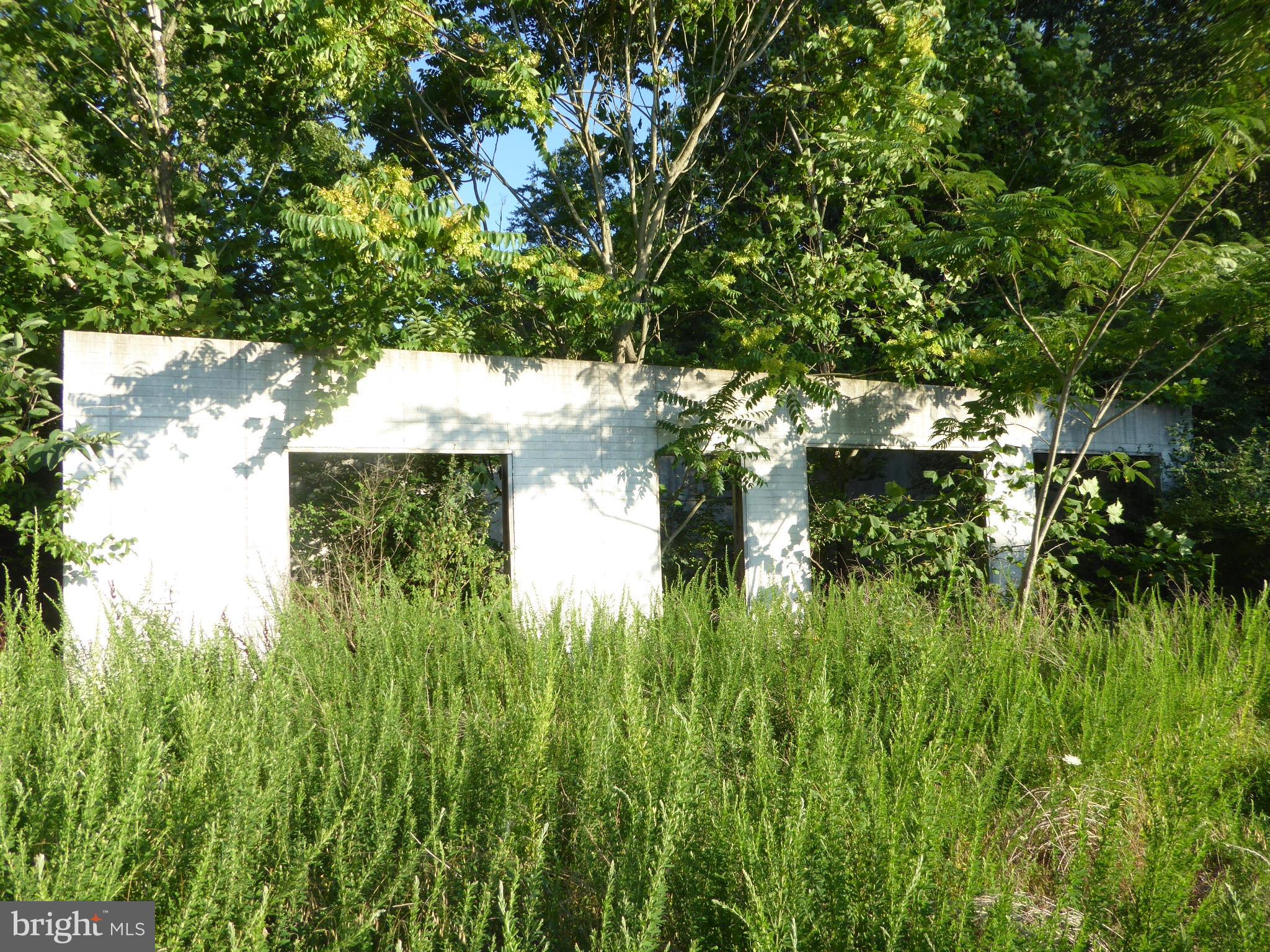 SUNRISE HEIGHTS - Land