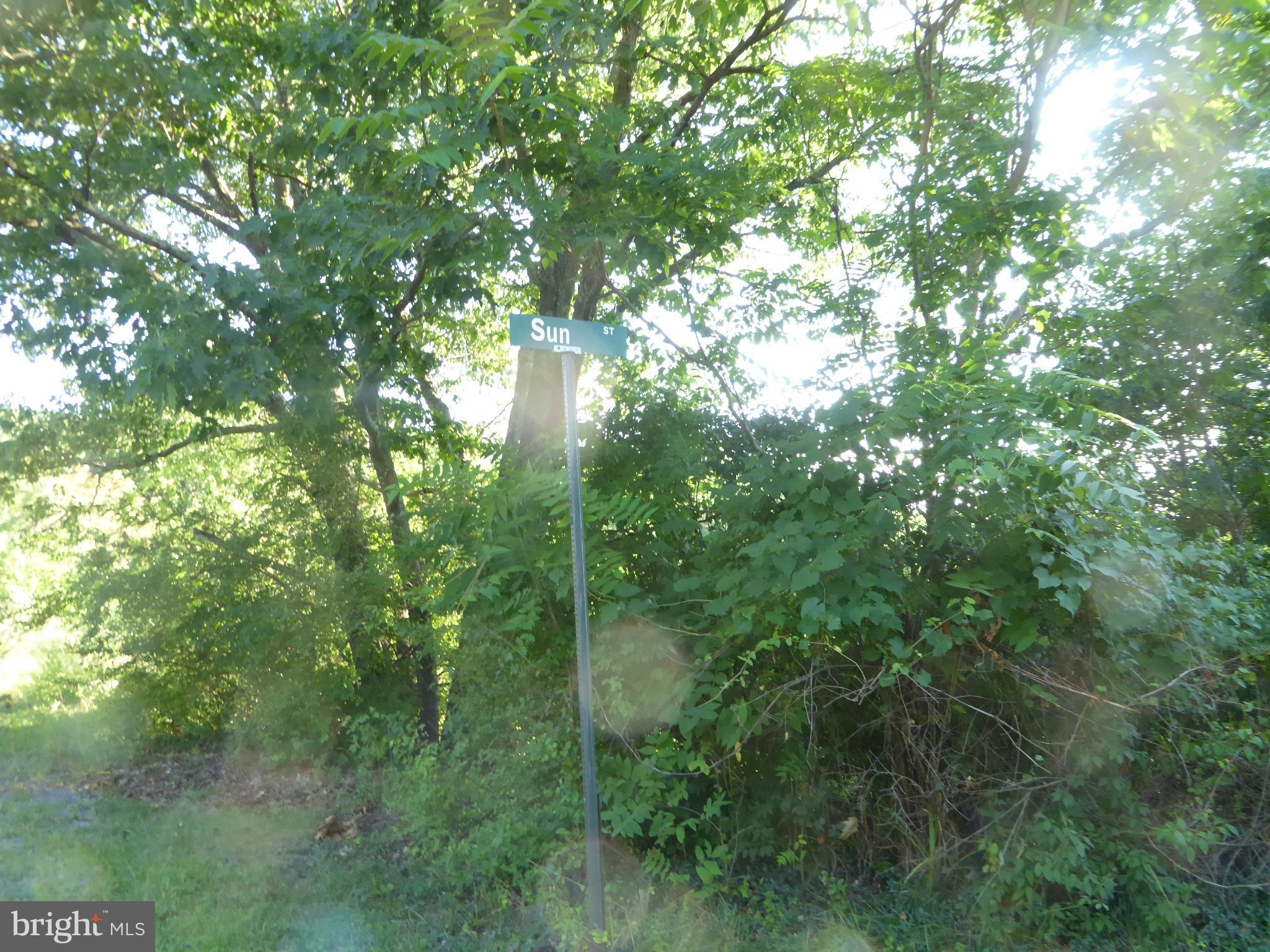 SUNRISE HEIGHTS - Land