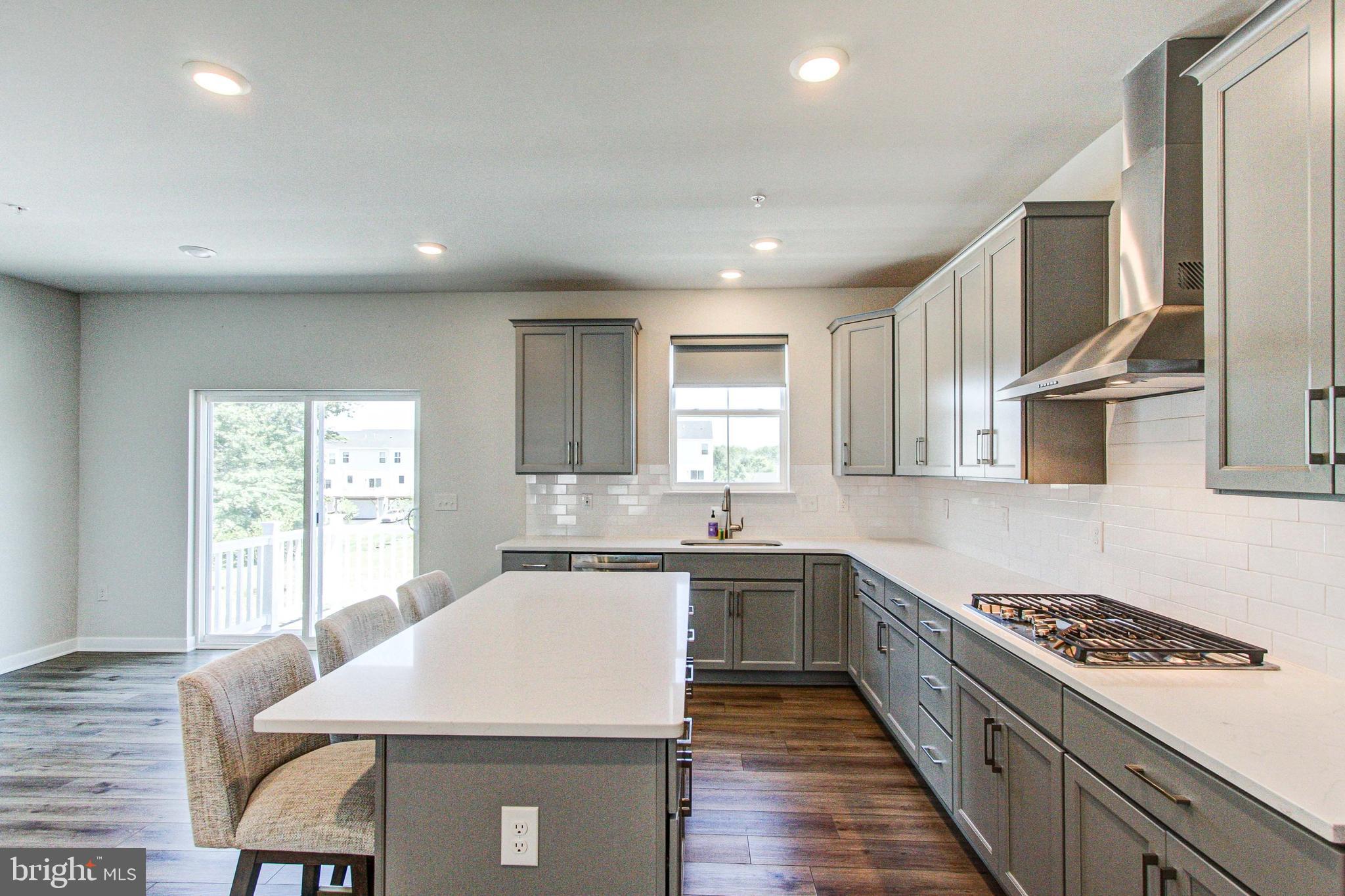 LANTERN RIDGE - Residential Lease