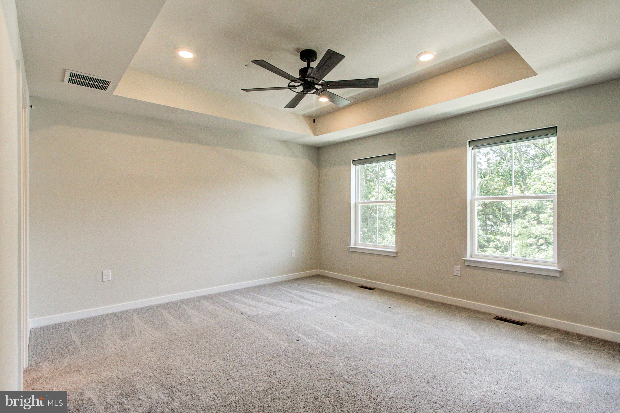 LANTERN RIDGE - Residential Lease