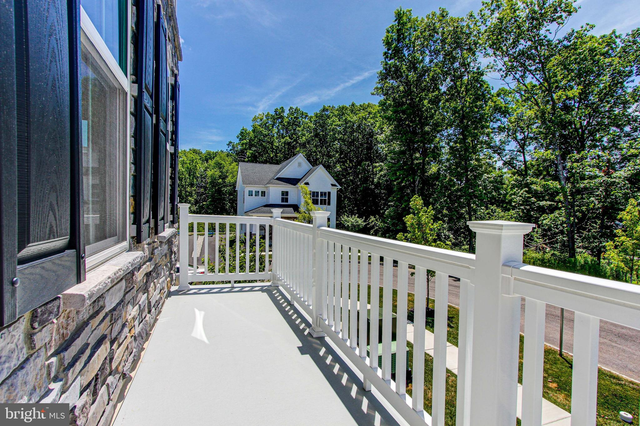 LANTERN RIDGE - Residential Lease