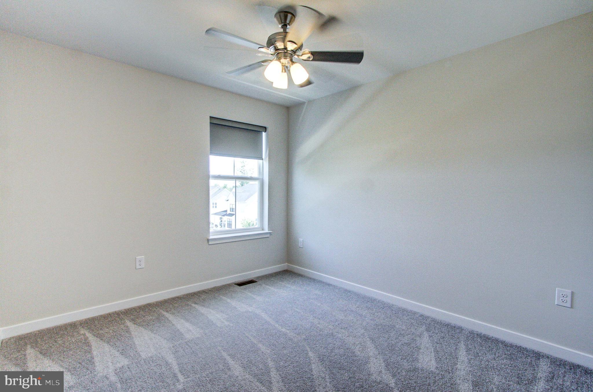 LANTERN RIDGE - Residential Lease