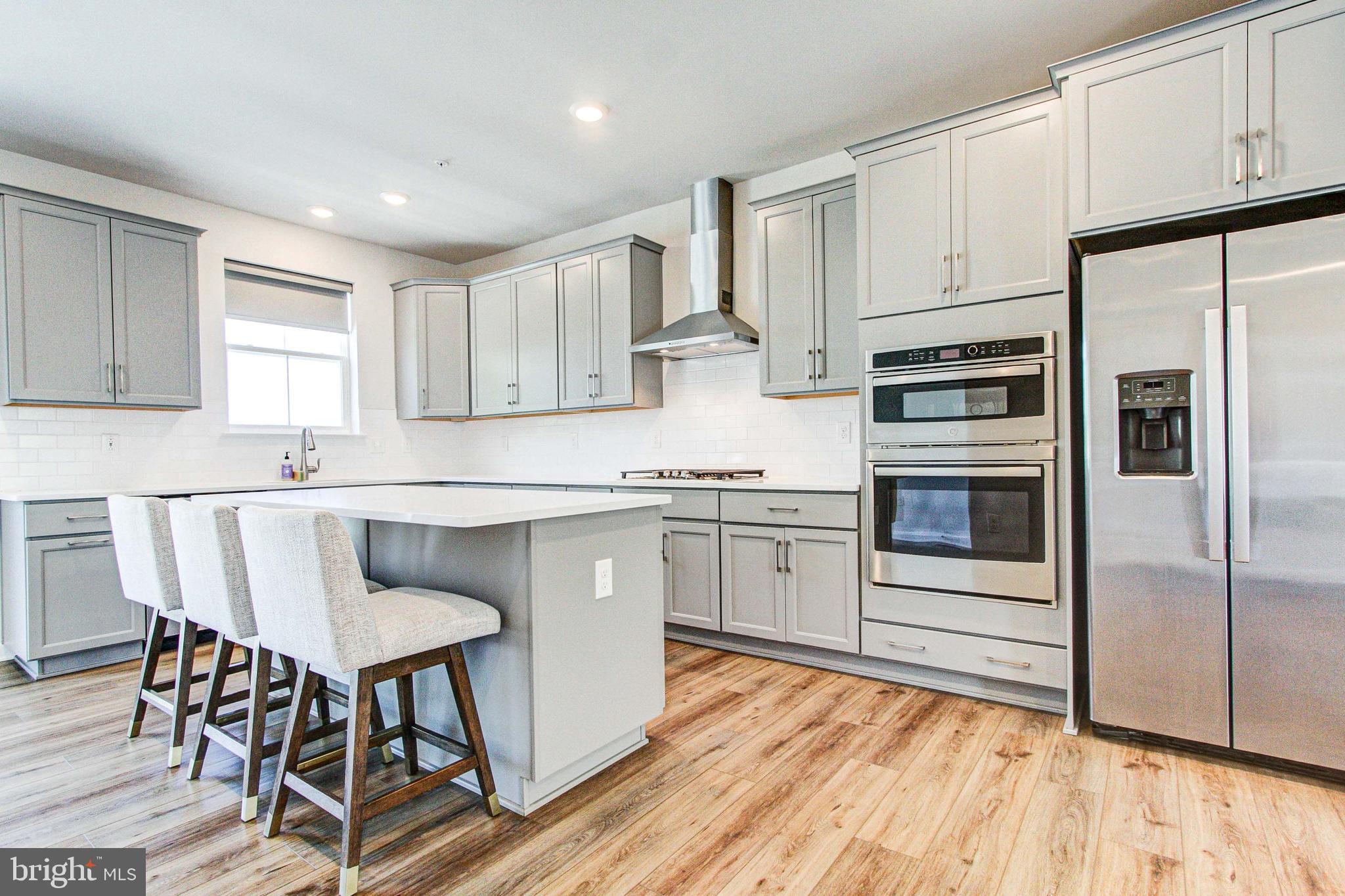 LANTERN RIDGE - Residential Lease