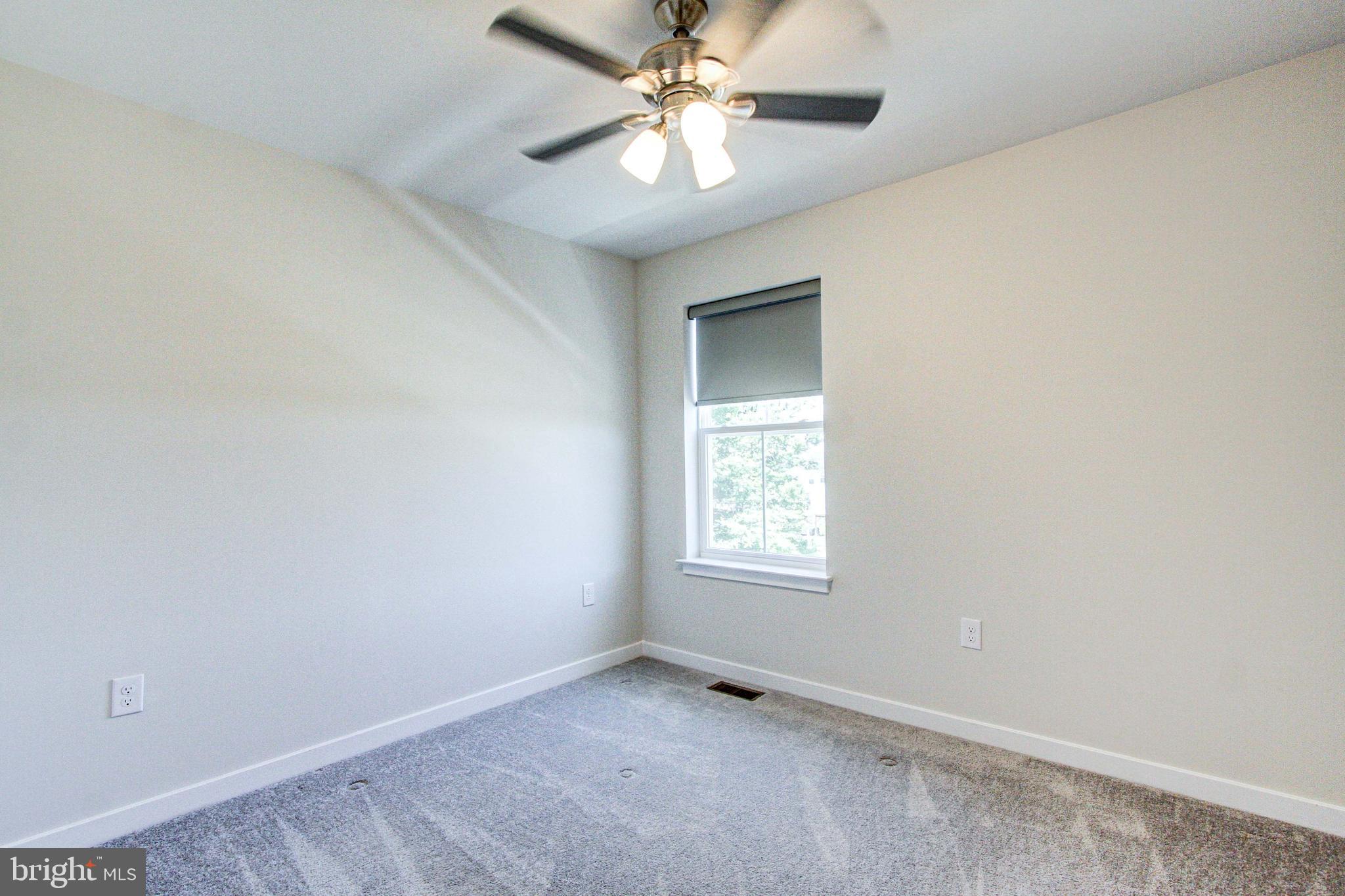 LANTERN RIDGE - Residential Lease