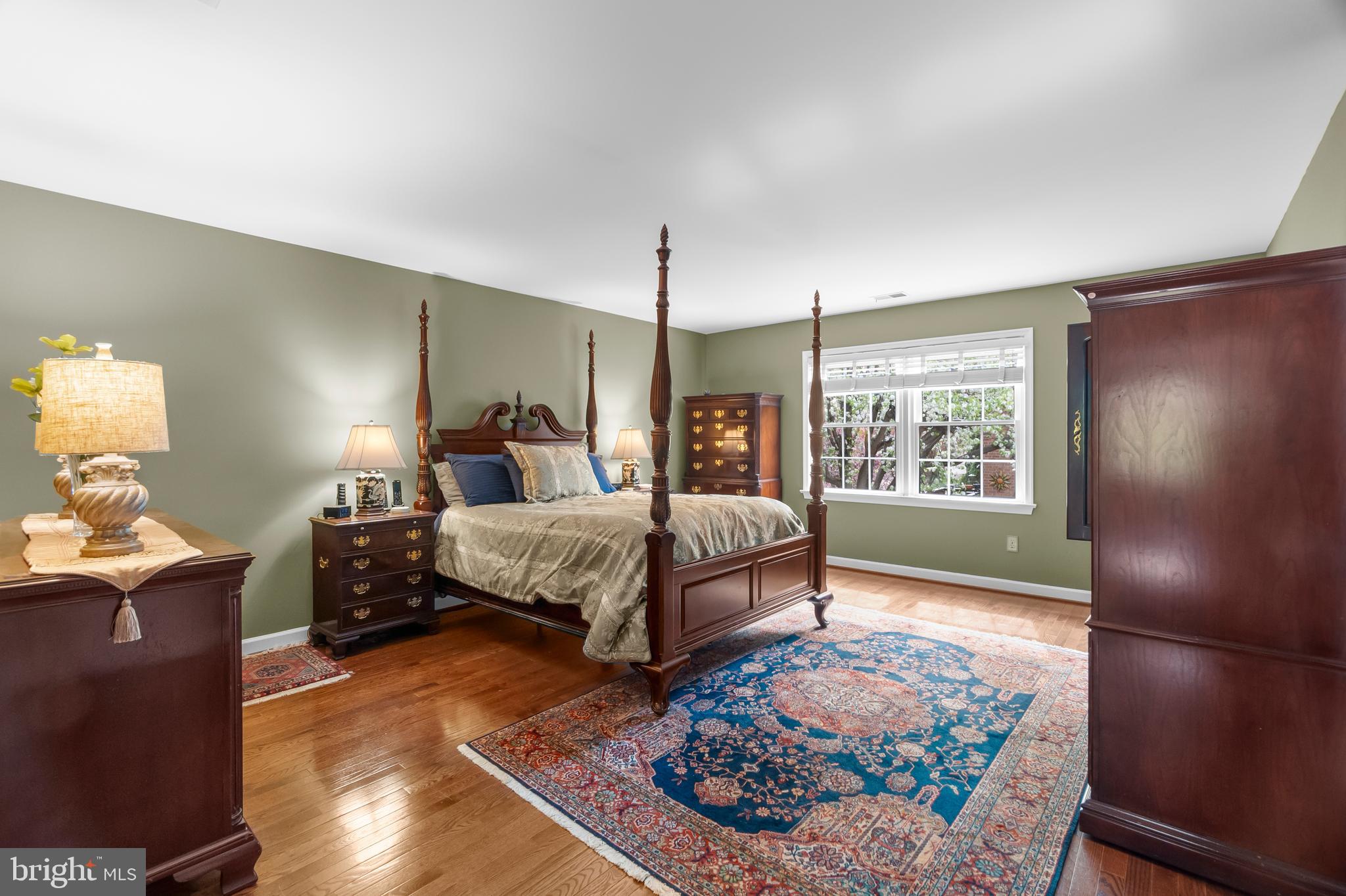 LANDMARK MEWS - Residential