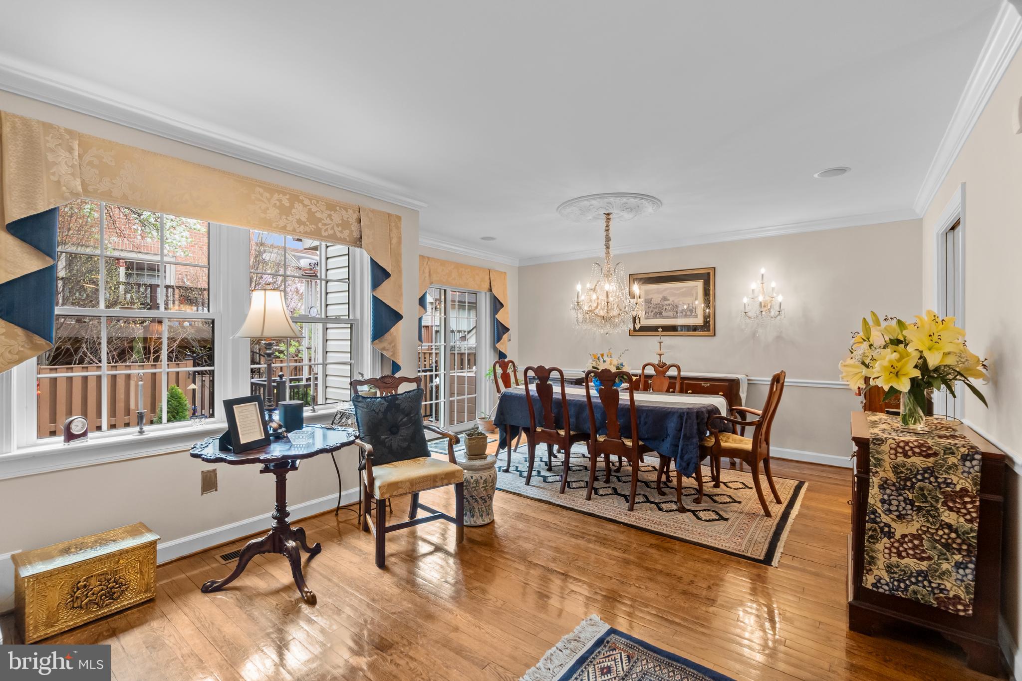 LANDMARK MEWS - Residential