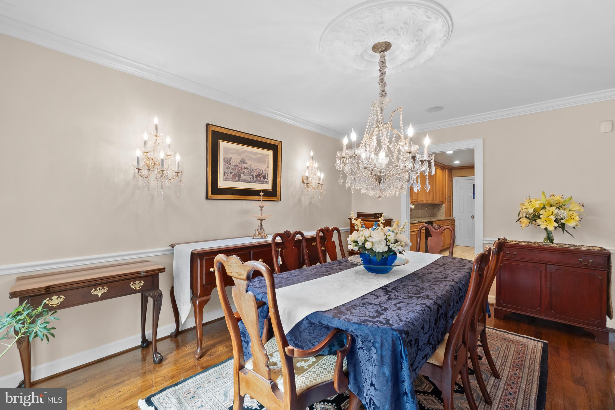 LANDMARK MEWS - Residential