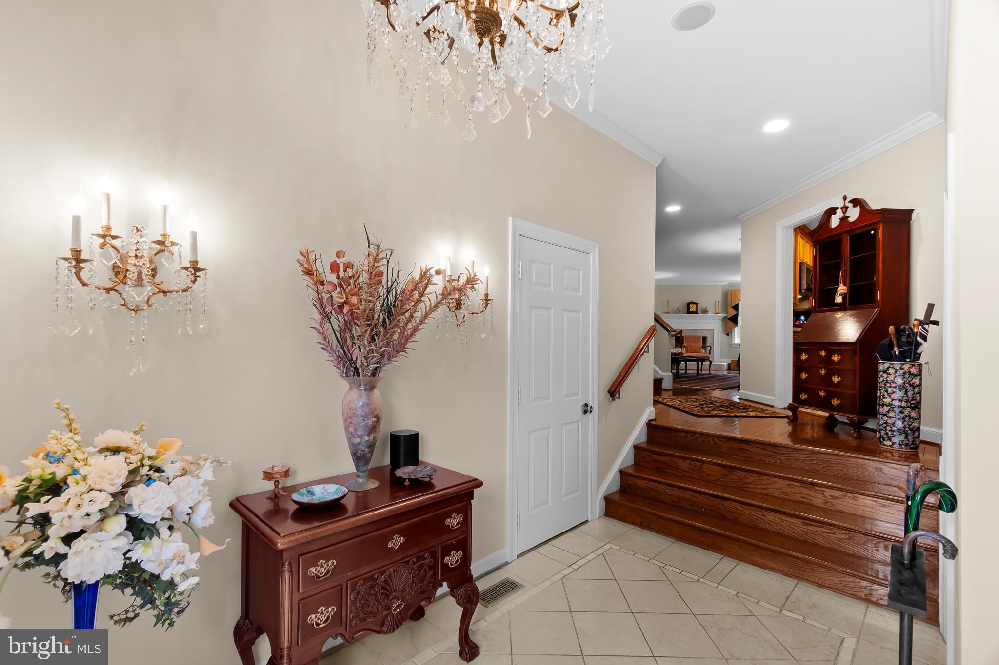 LANDMARK MEWS - Residential