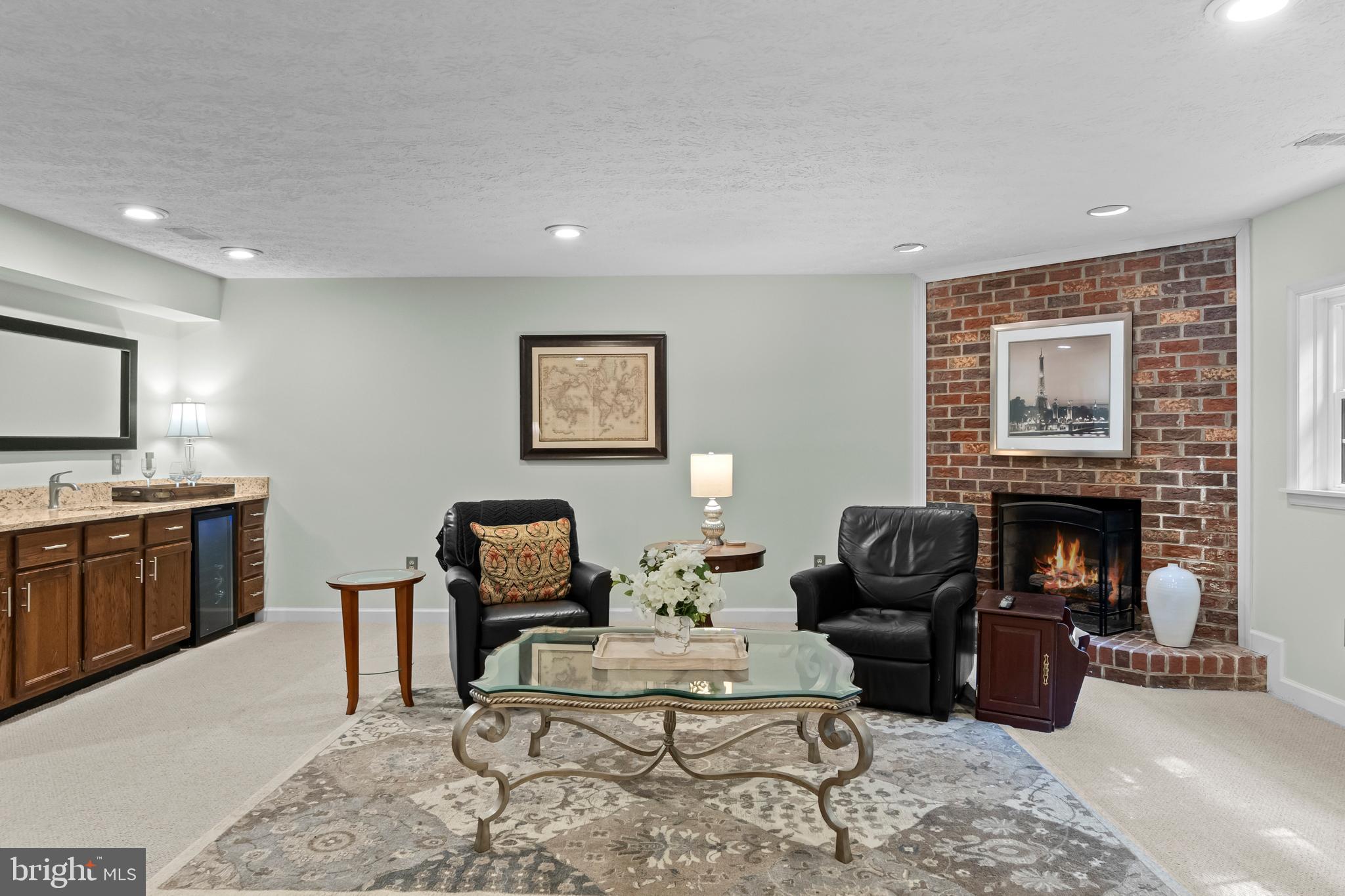 LANDMARK MEWS - Residential