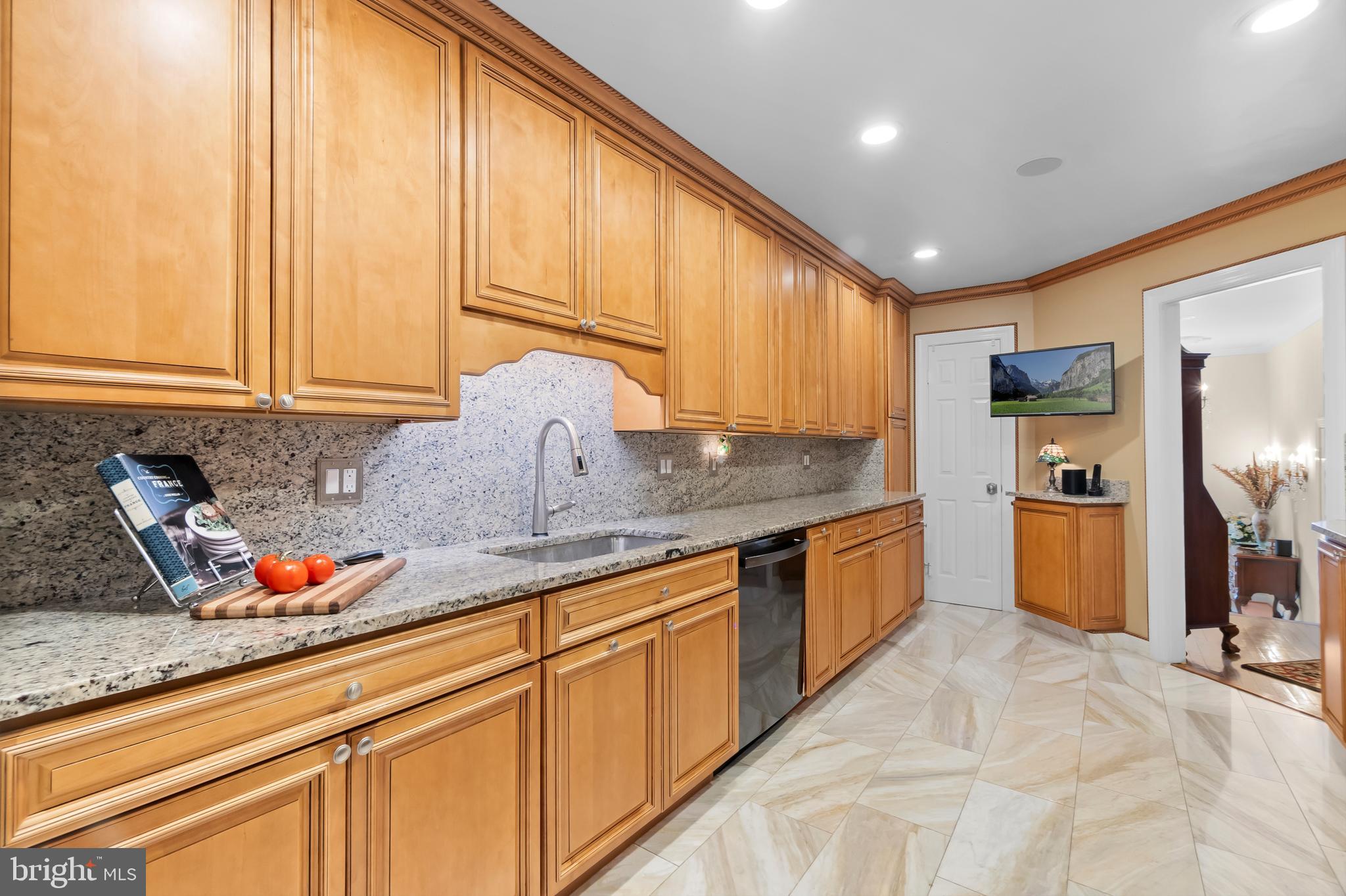 LANDMARK MEWS - Residential