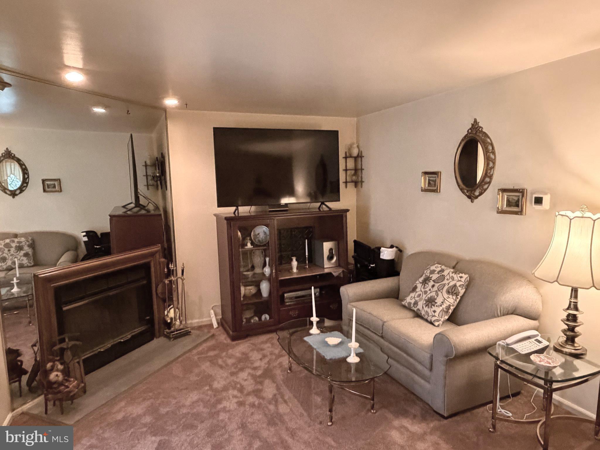 EAGLE RIDGE - Residential