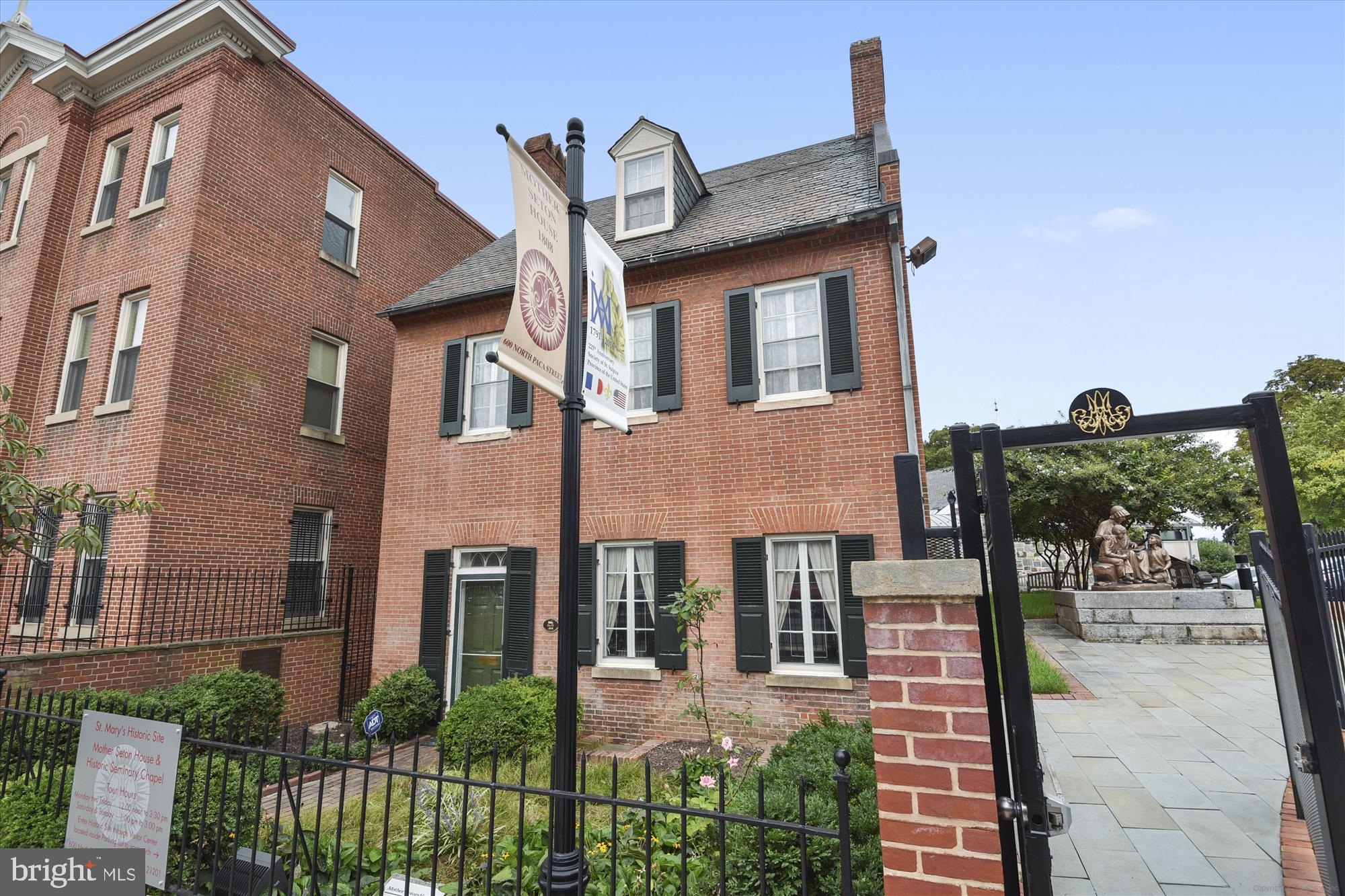 SETON HILL - Residential Lease