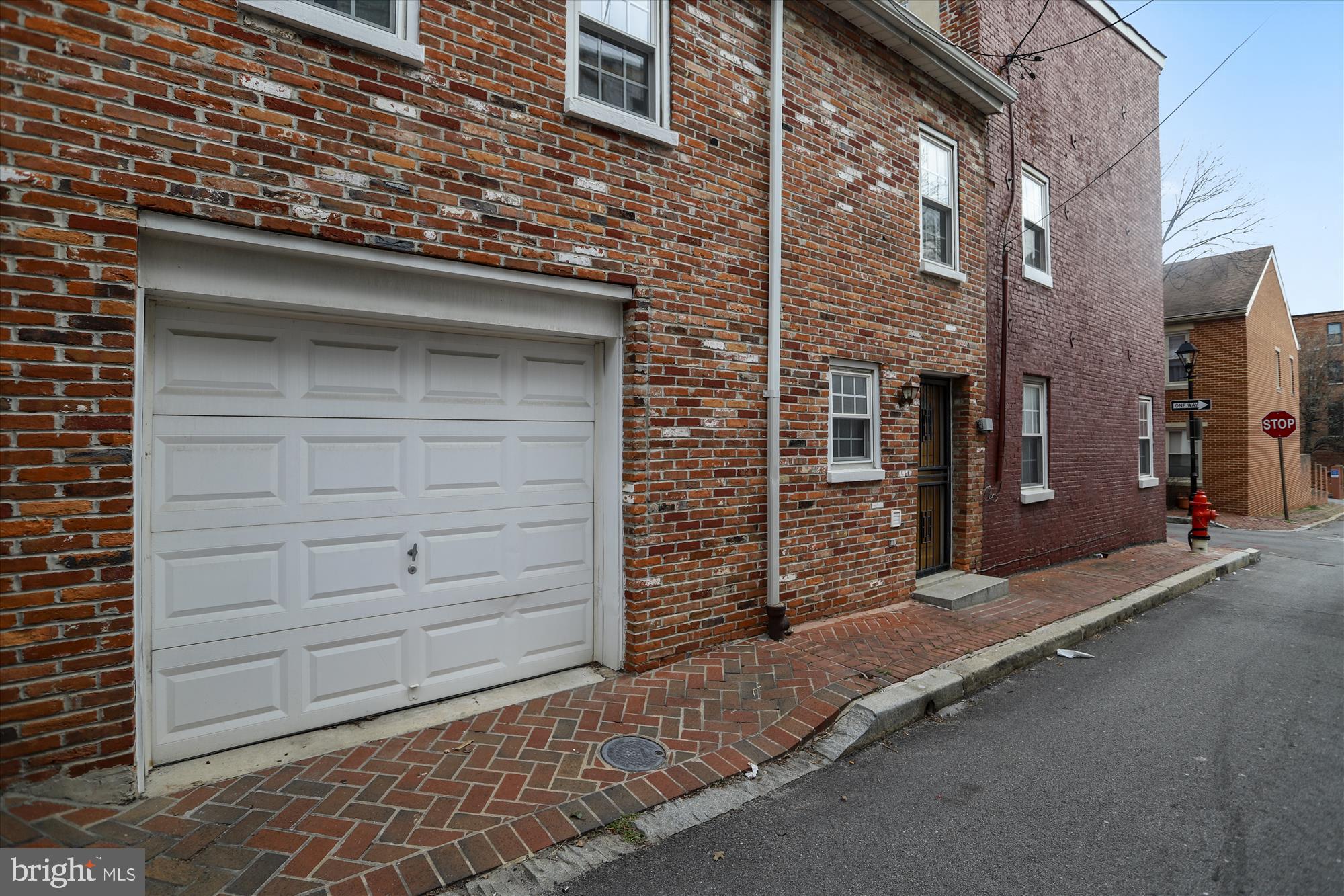 SETON HILL - Residential Lease