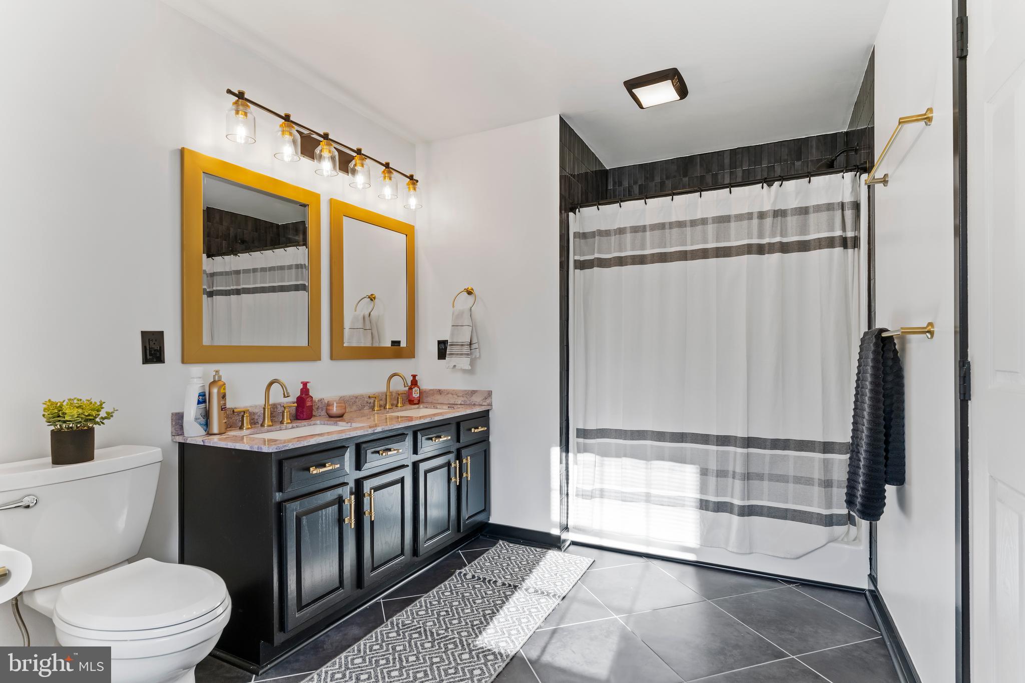 WEATHERSTONE - Residential