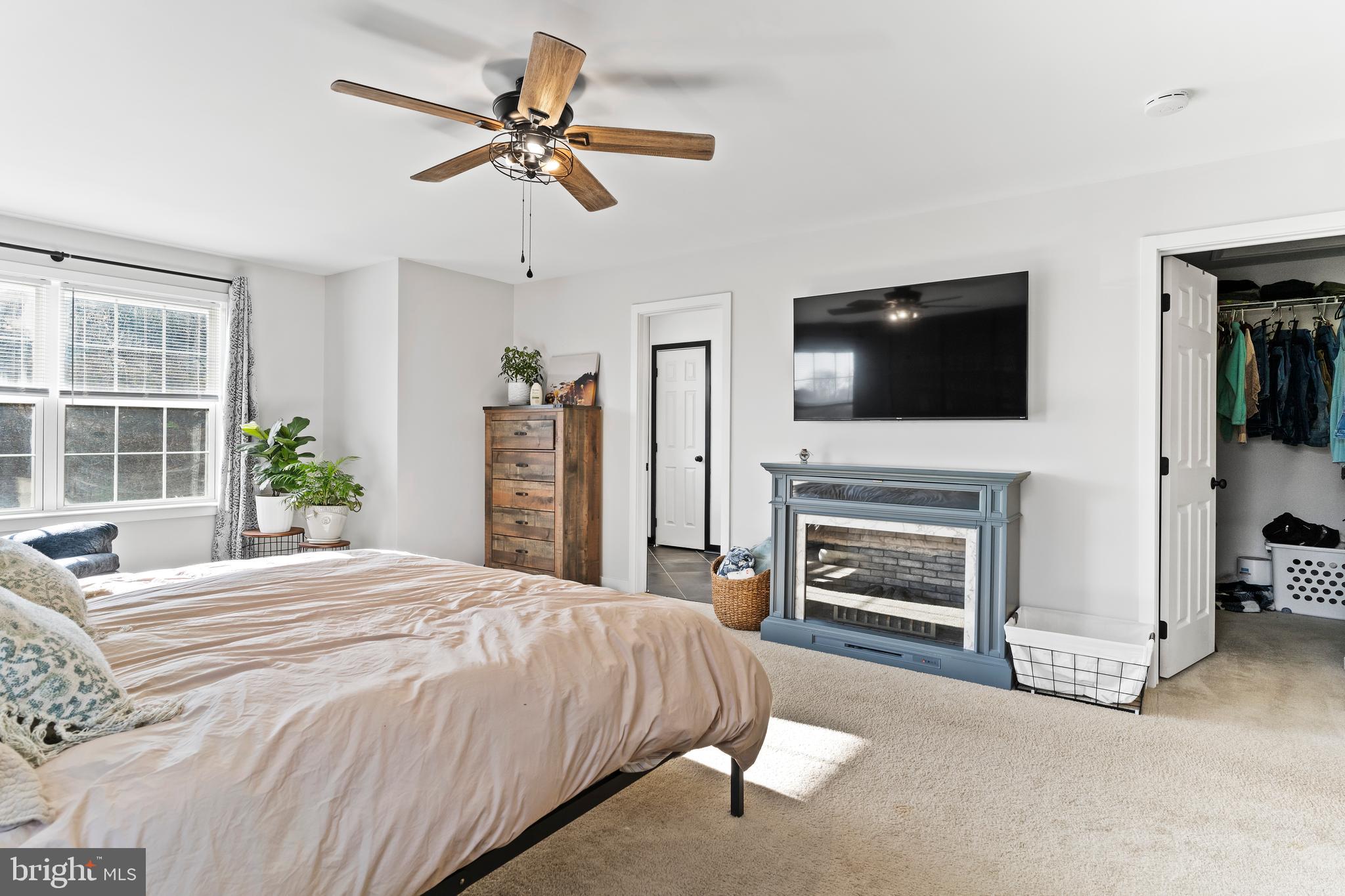 WEATHERSTONE - Residential