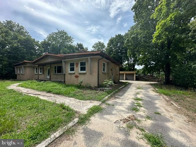 127 FIR AVENUE - Photo 2
