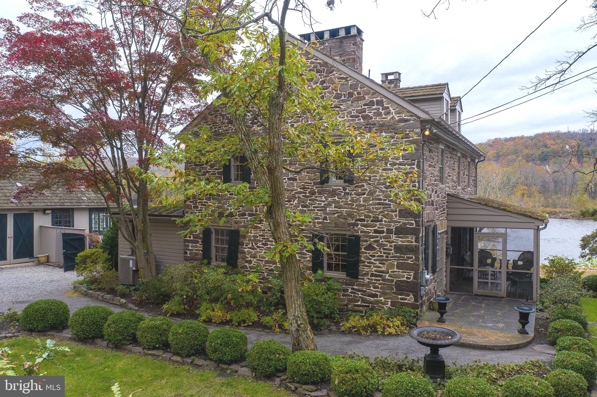 CENTER BRIDGE - Residential