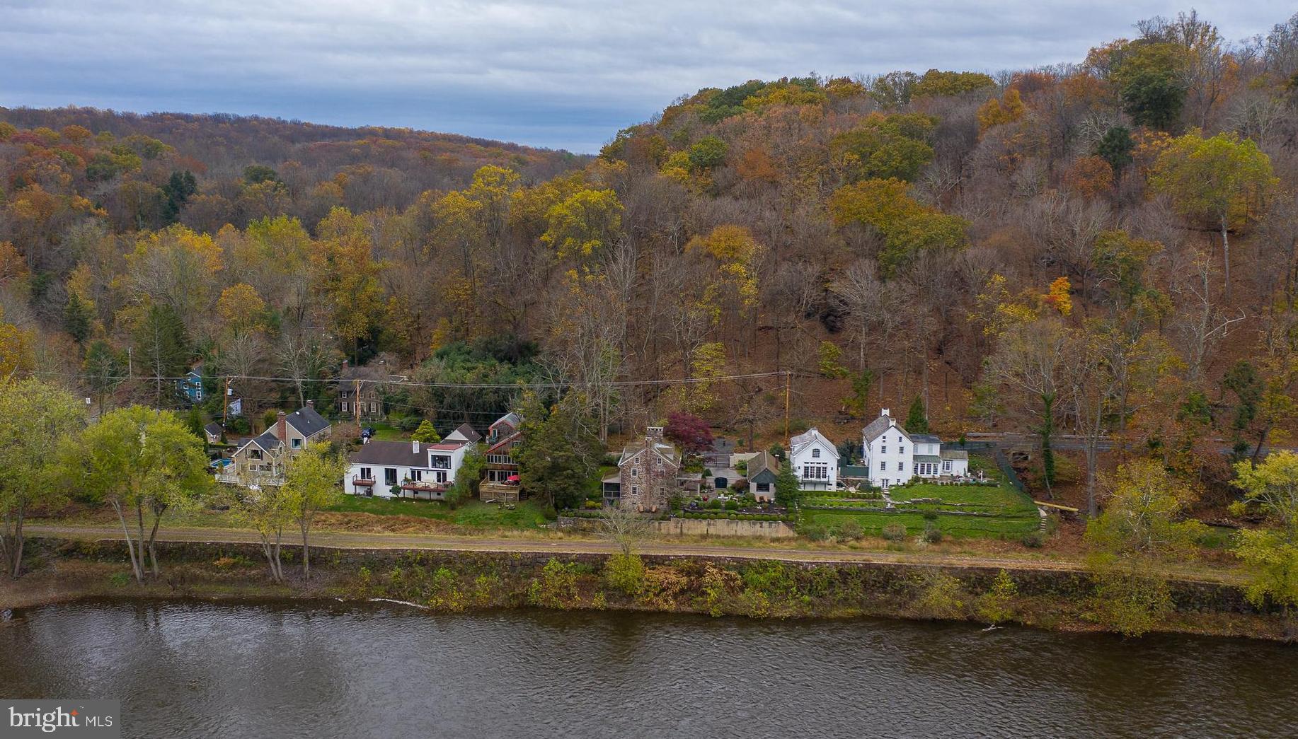 CENTER BRIDGE - Residential
