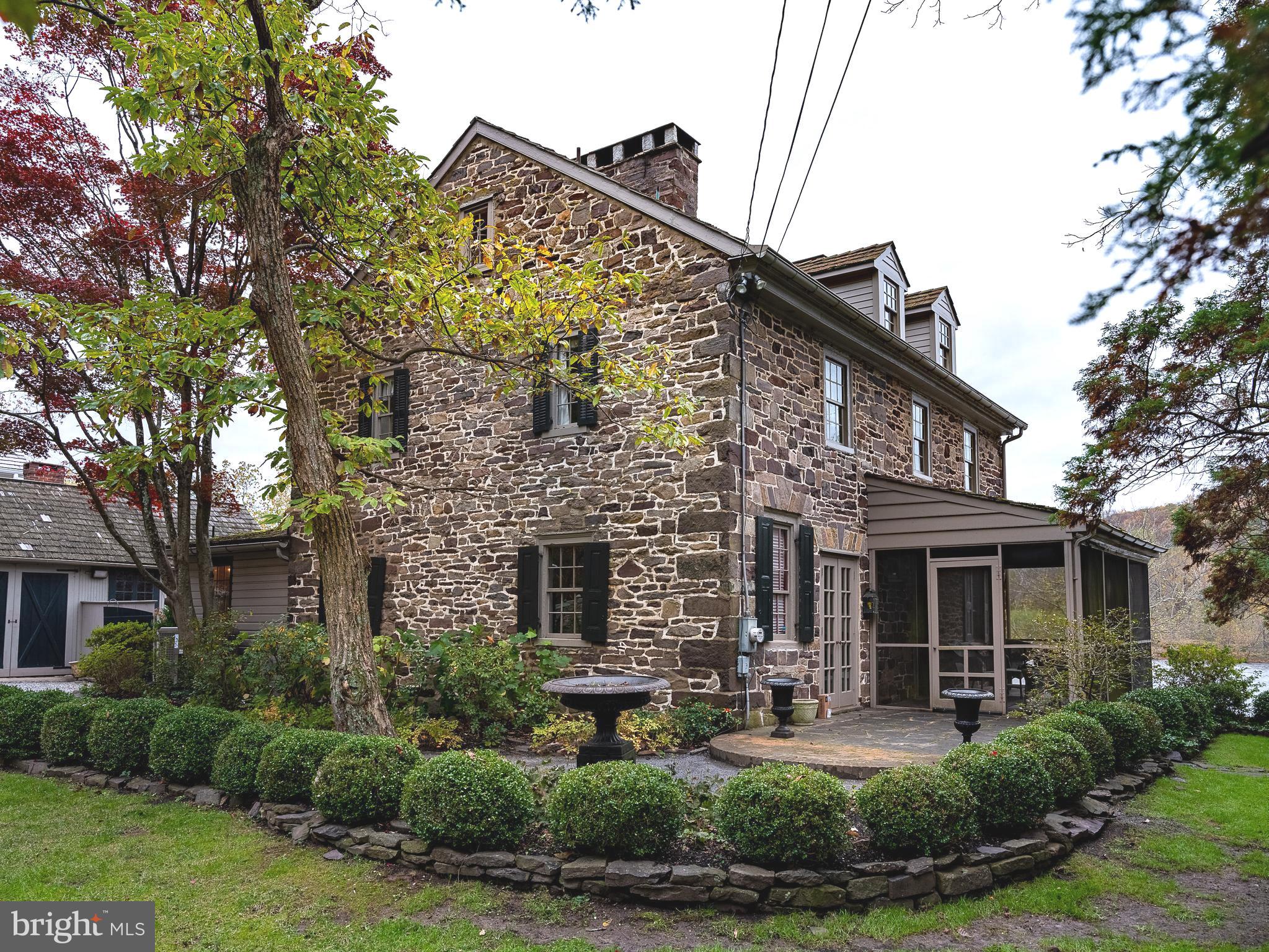 CENTER BRIDGE - Residential