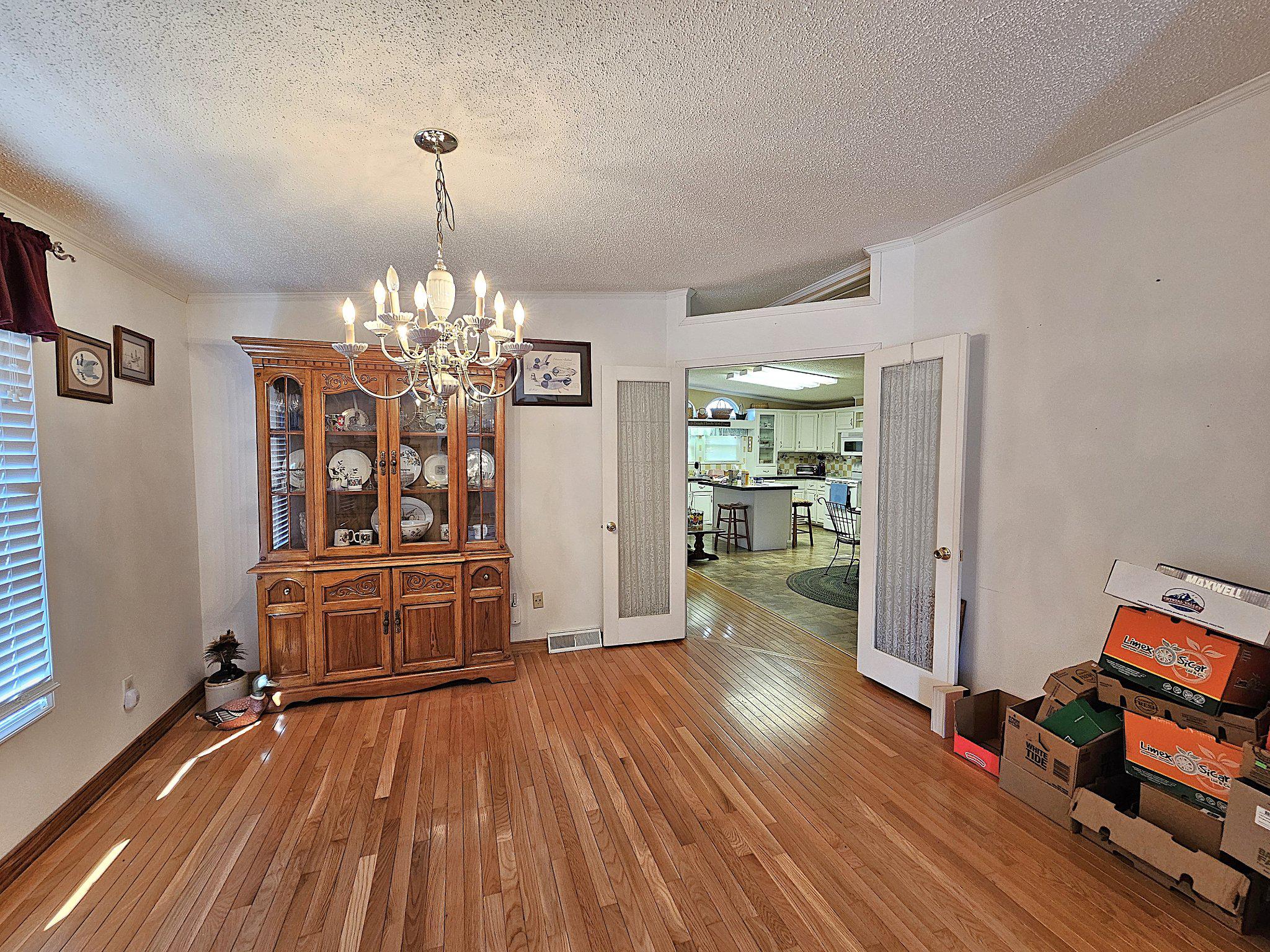 MINERAL ESTATES - Residential