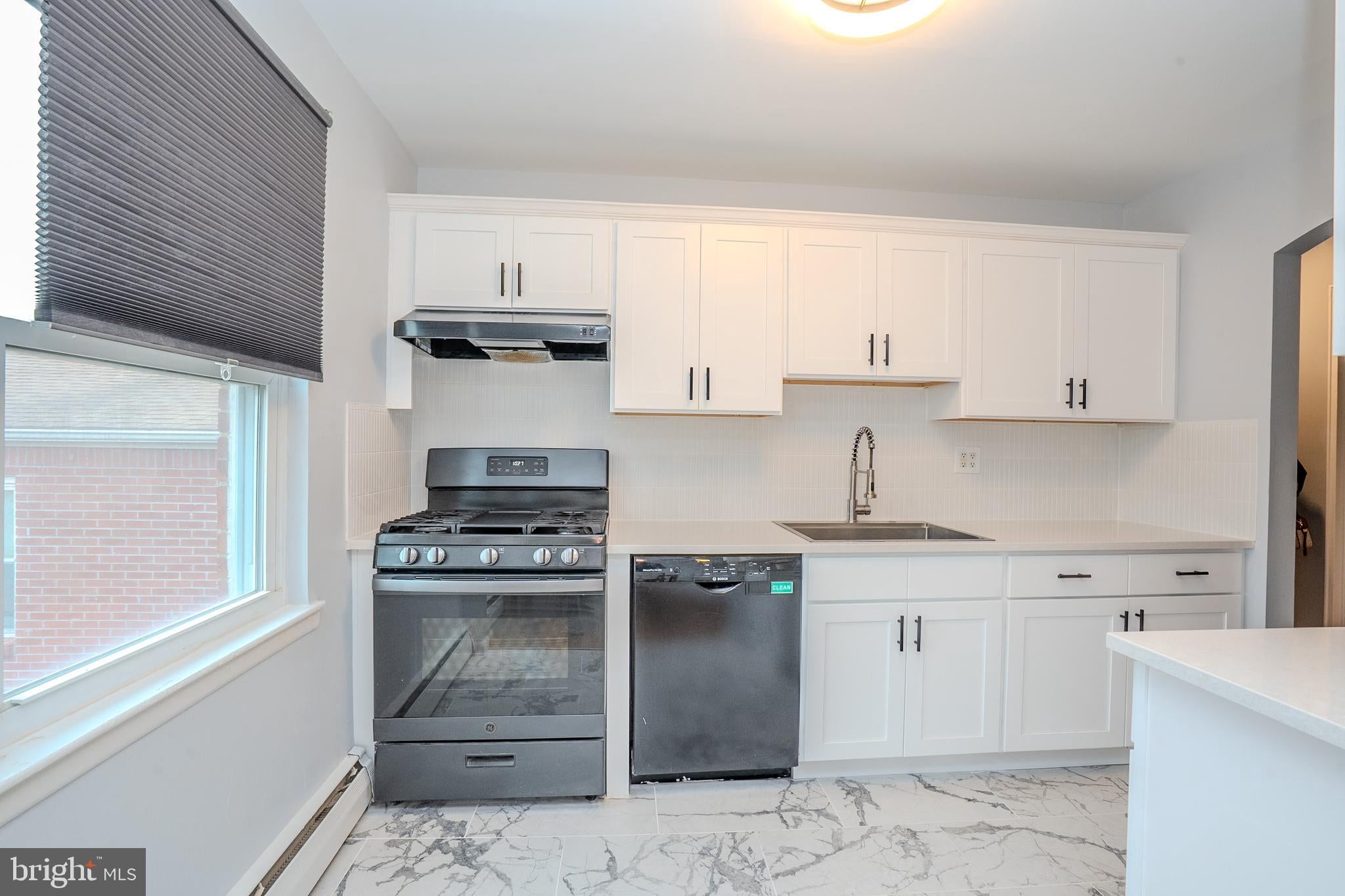 93 FOX ROAD 6B