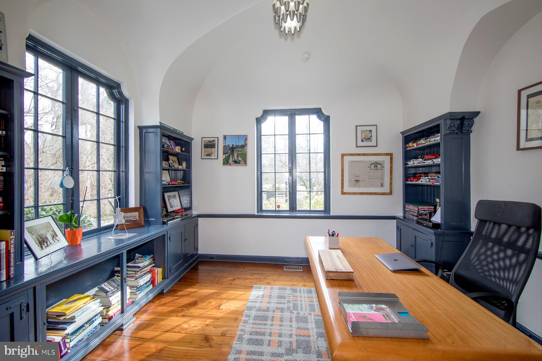 WYNNEWOOD VALLEY - Residential