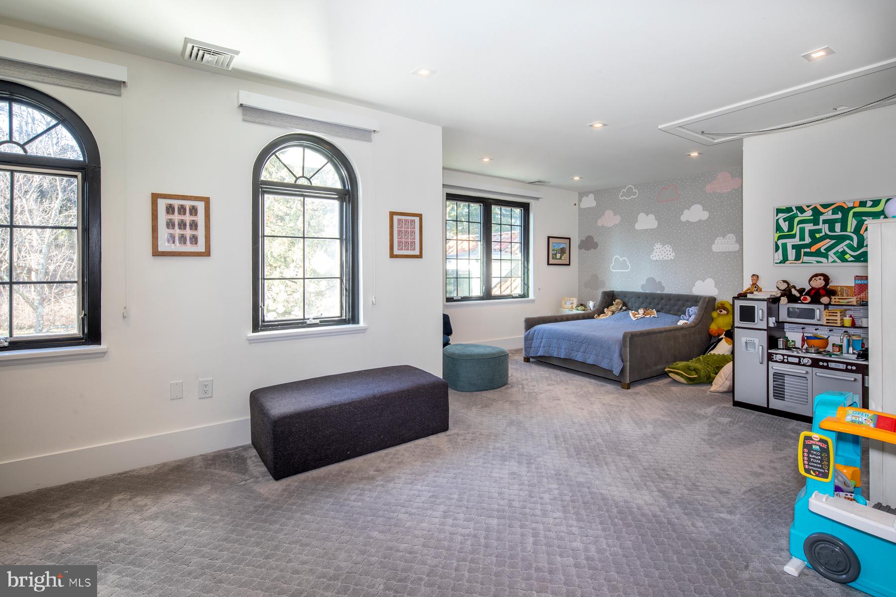 WYNNEWOOD VALLEY - Residential