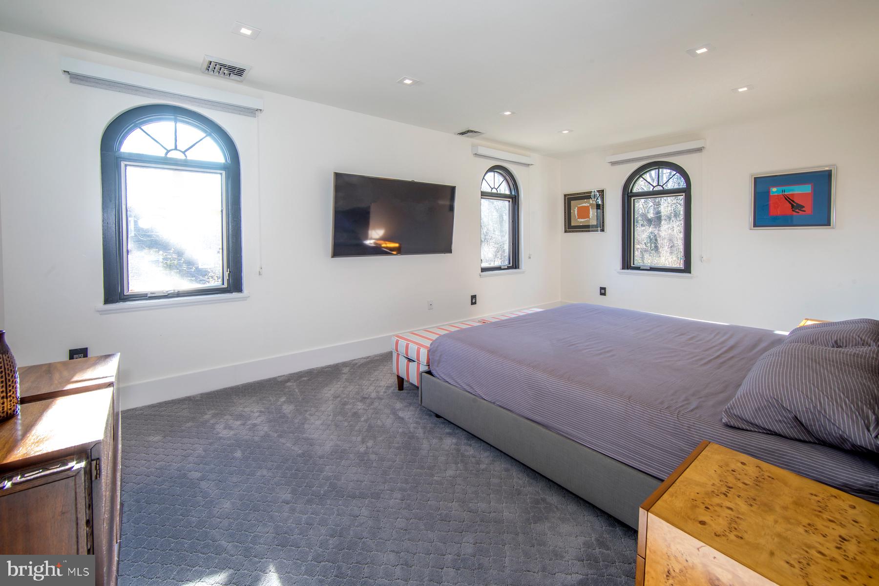 WYNNEWOOD VALLEY - Residential