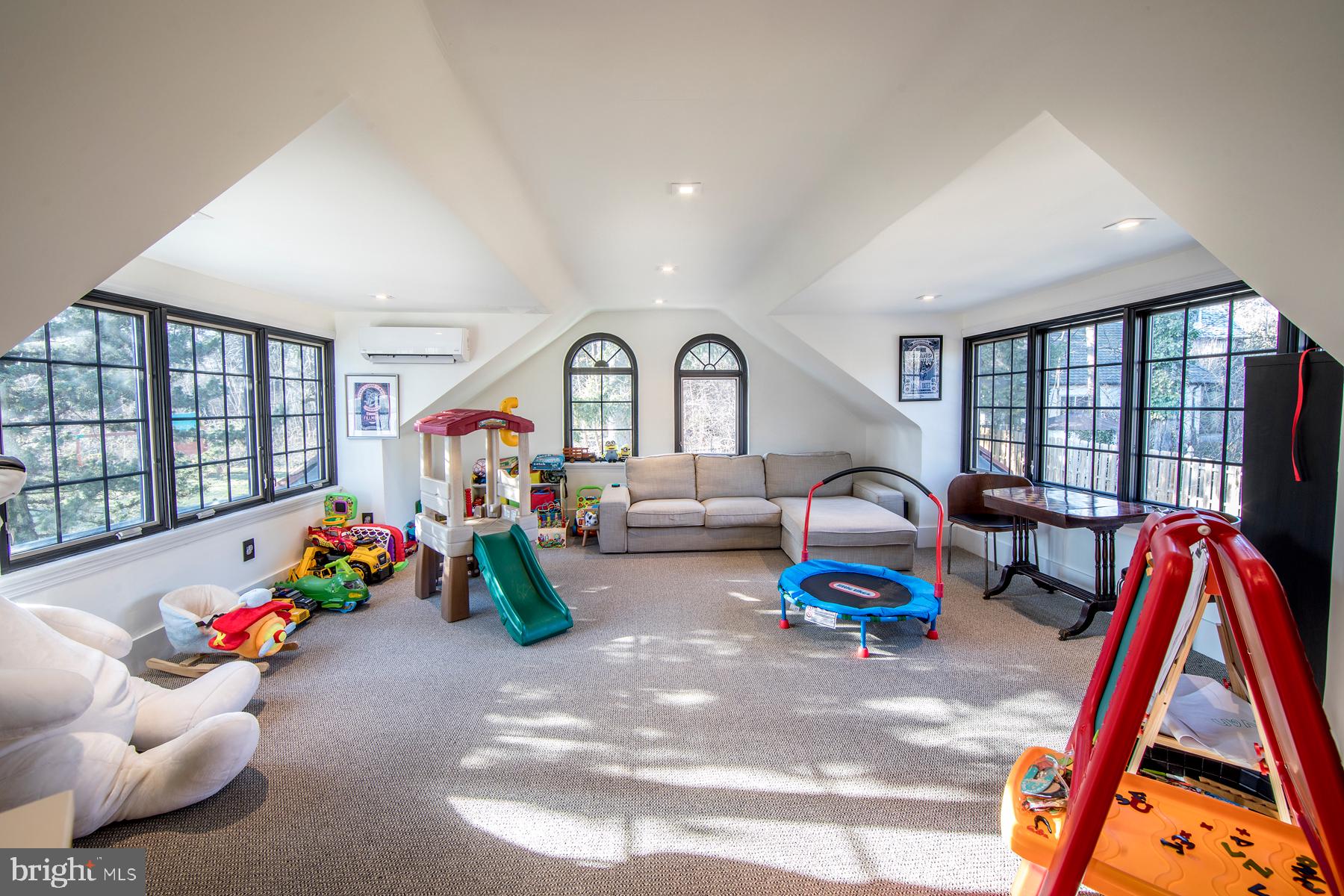 WYNNEWOOD VALLEY - Residential