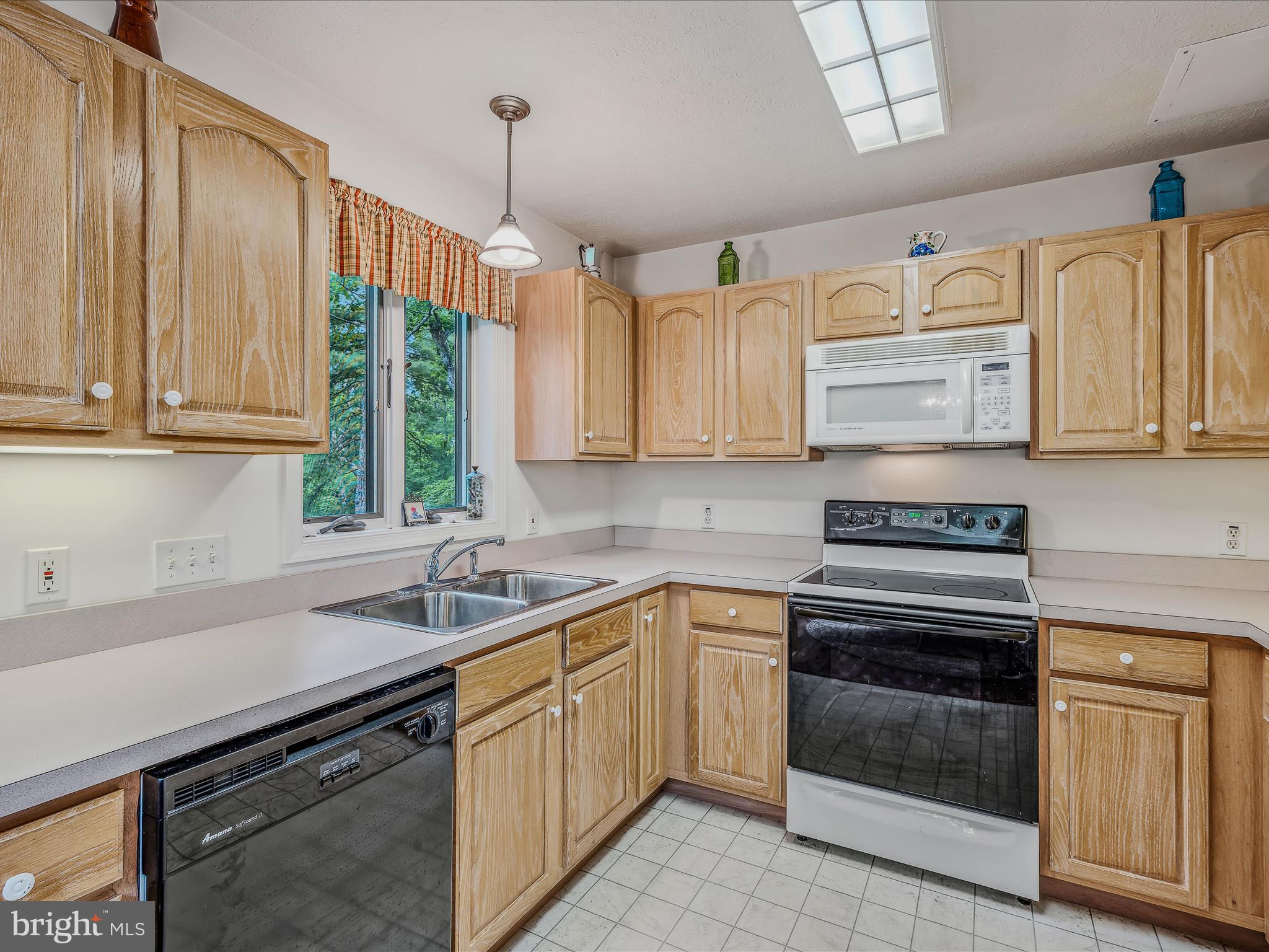 DEER SPRING WOODS - Residential