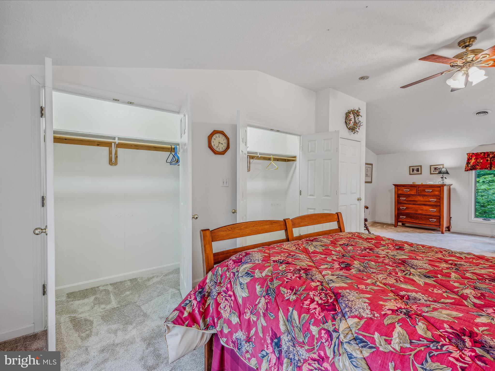 DEER SPRING WOODS - Residential