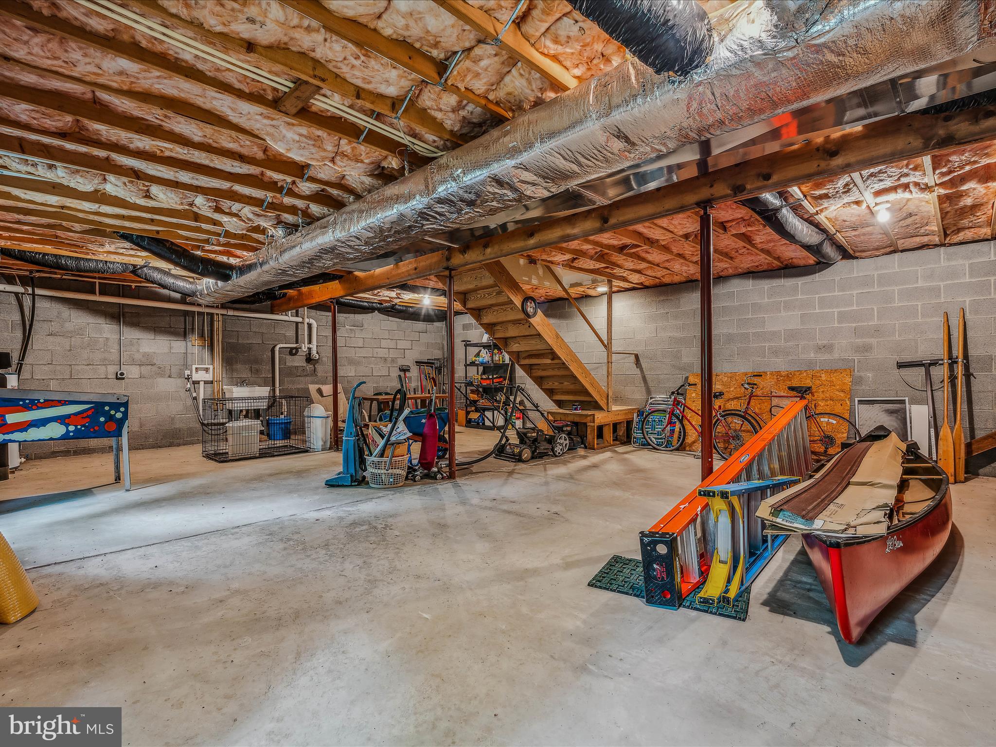 DEER SPRING WOODS - Residential