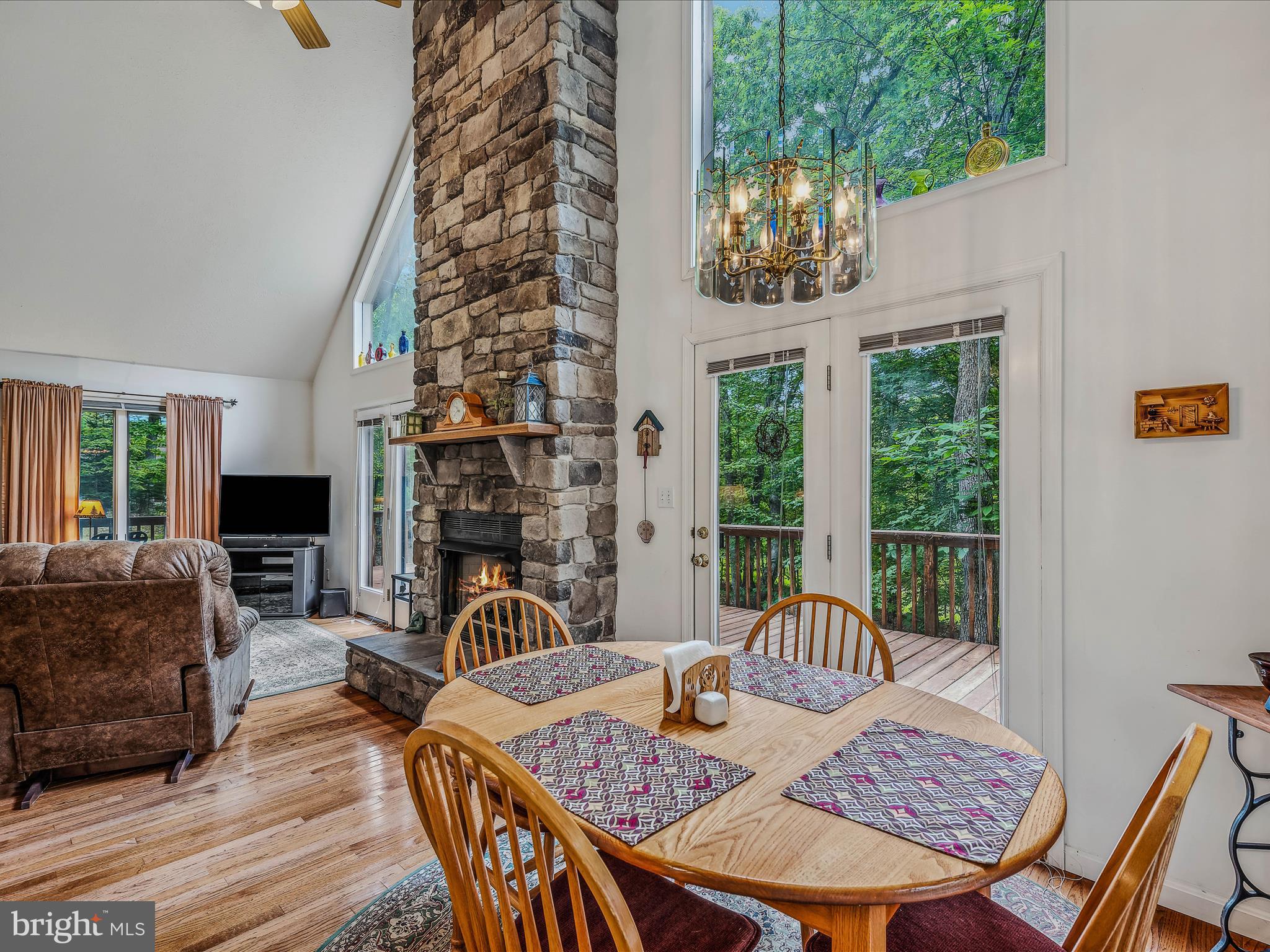 DEER SPRING WOODS - Residential