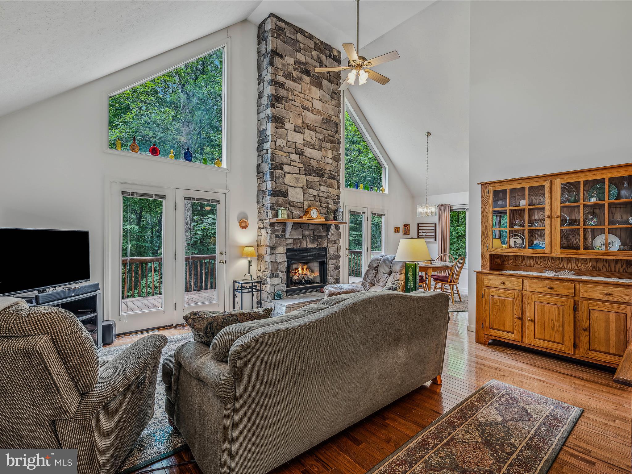 DEER SPRING WOODS - Residential