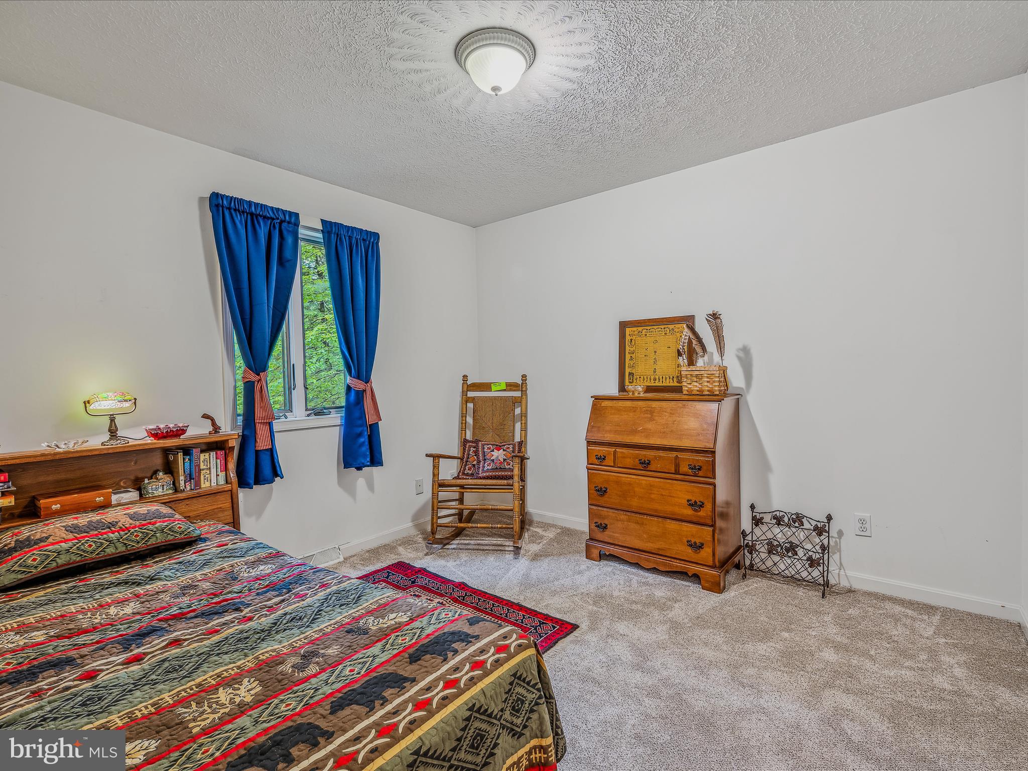 DEER SPRING WOODS - Residential