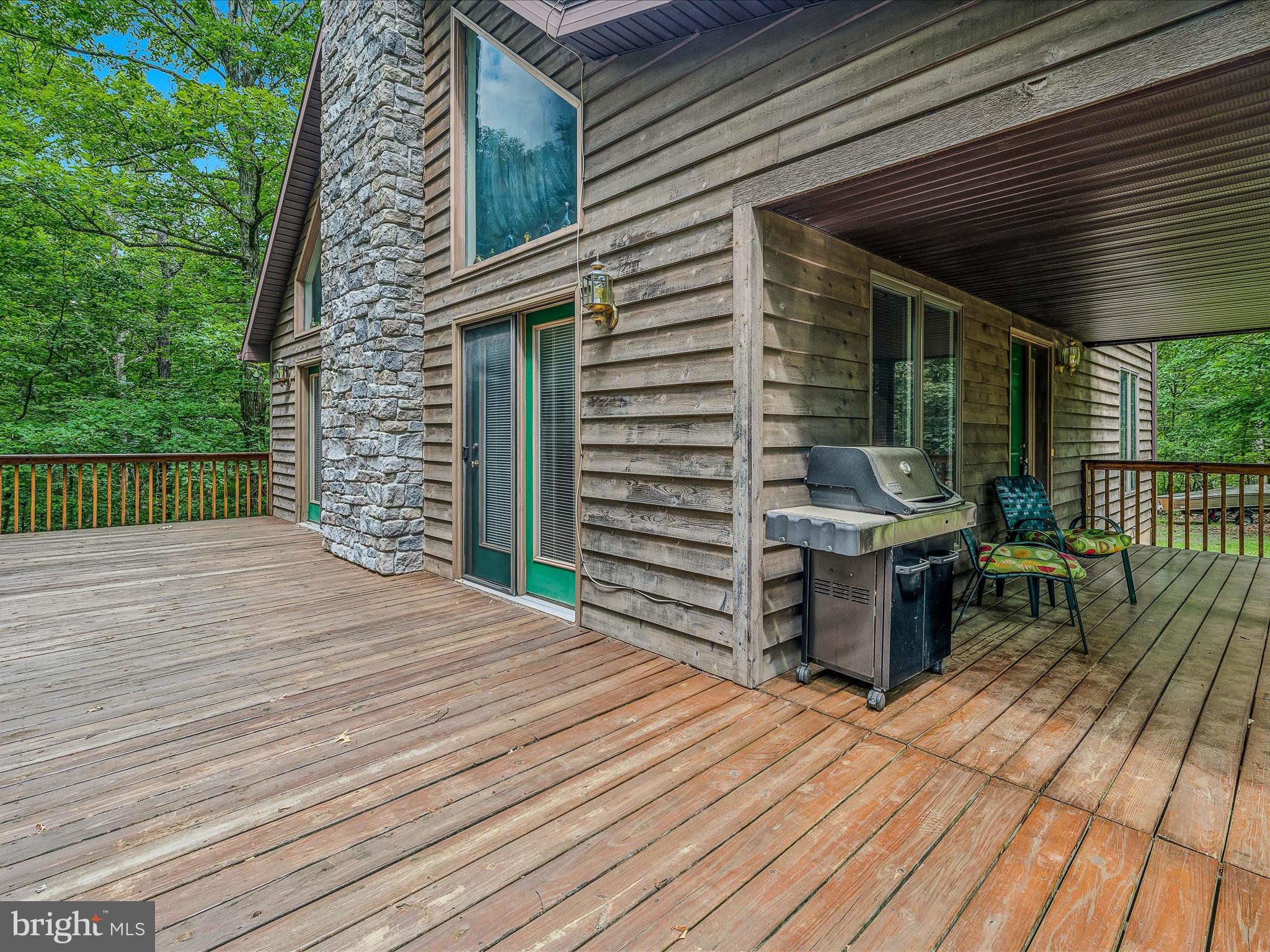 DEER SPRING WOODS - Residential